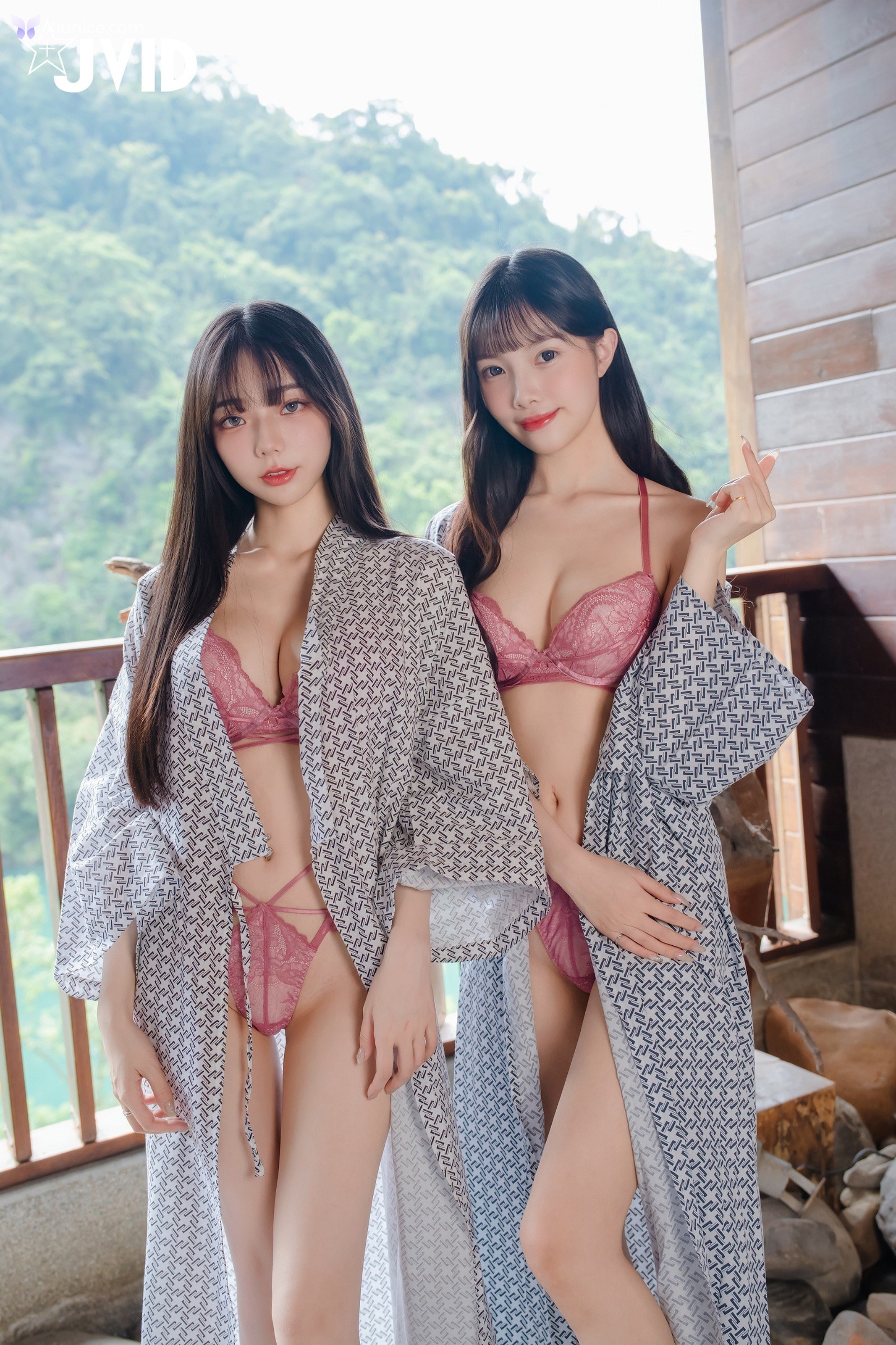 JVID 啾啾 敏綺Miki – 情慾抹油女神姉妹の欲情溫泉旅行啾啾敏綺超色氣水乳交融的肉體交纏 第214张