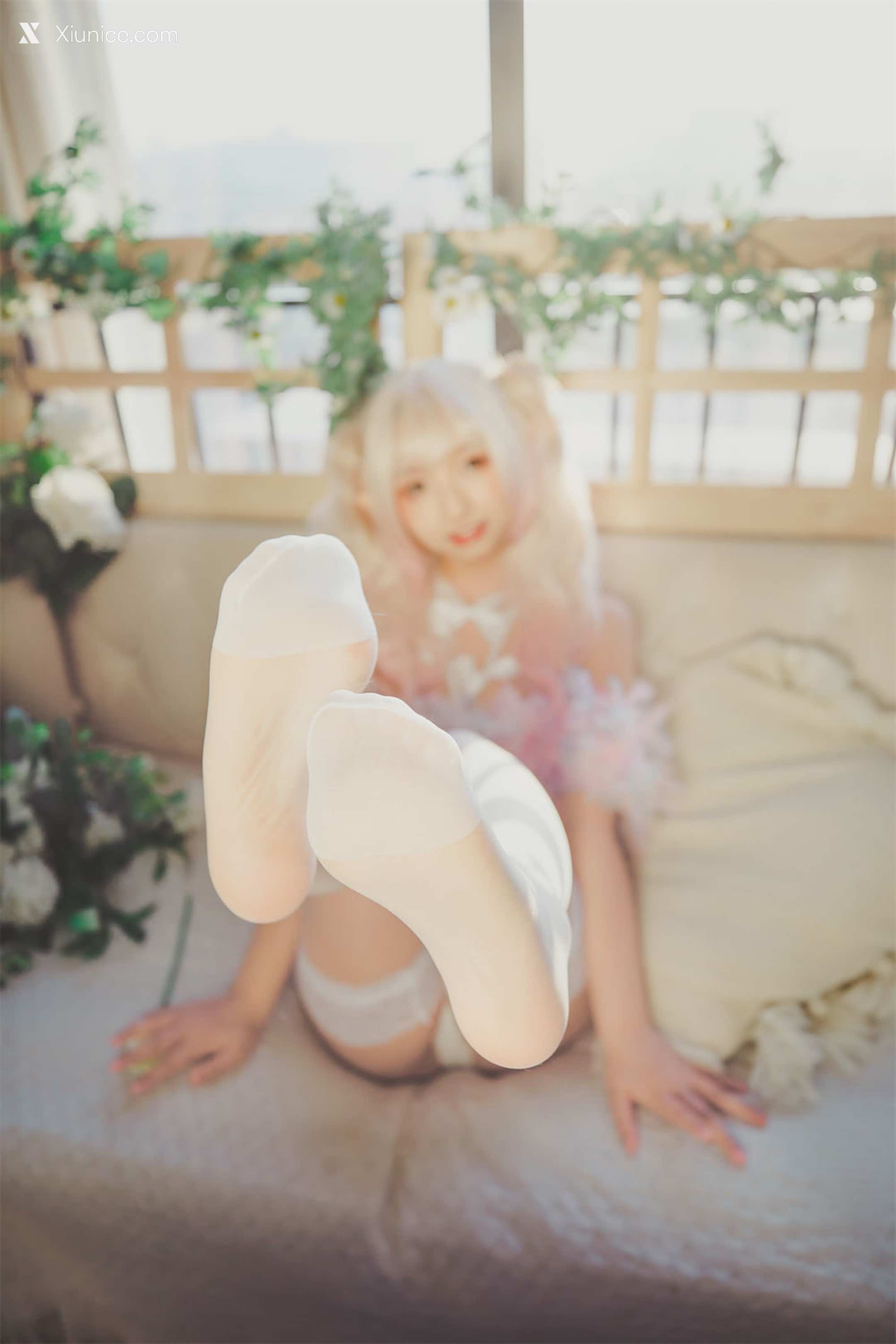 Coser@神楽坂真冬 Vol.082 绝对企画-黑白丝《柔らかい永遠》 第32张