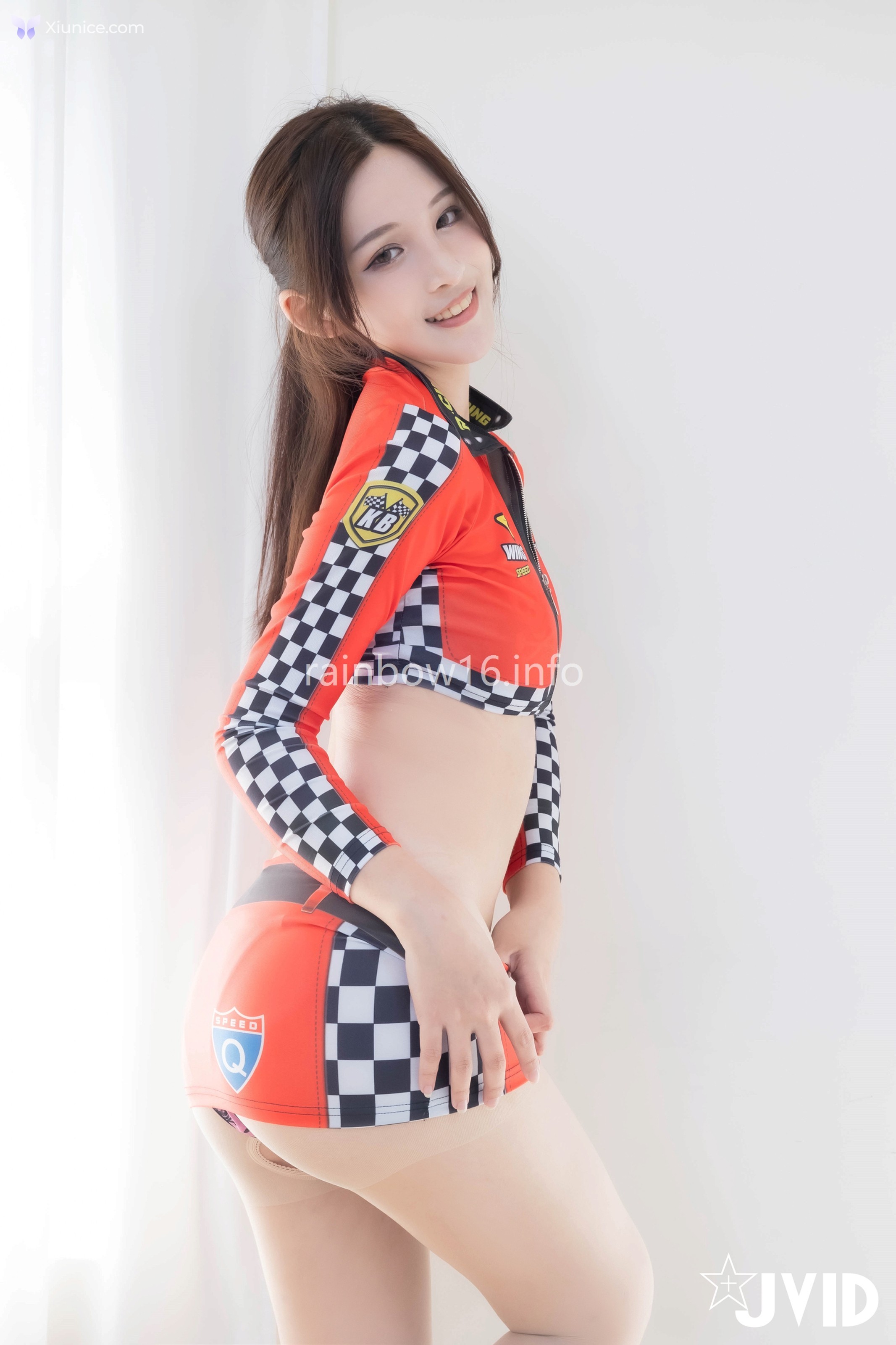 JVID 伊芙蝶 Ash艾希 – 四點全露首次合體珍藏 賽車女郎油亮絲襪美腳蕾絲邊誘惑 第81张