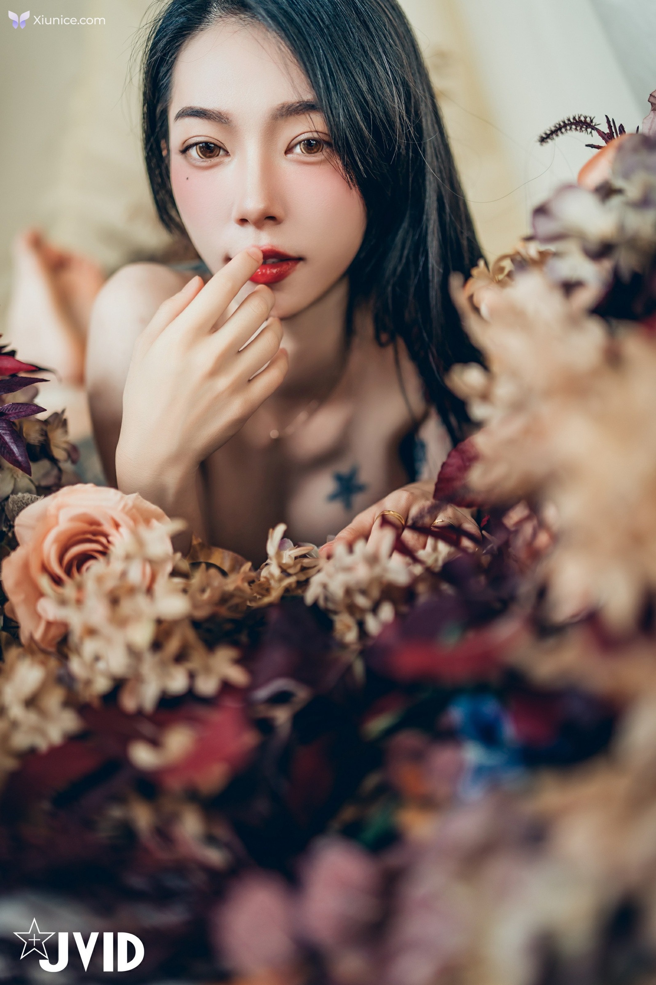 JVID 飄飄哥 – 巨乳飄飄女神精心打造的誠意寫真動漫般的完美身材還有超可愛的神祕客串喔 第70张