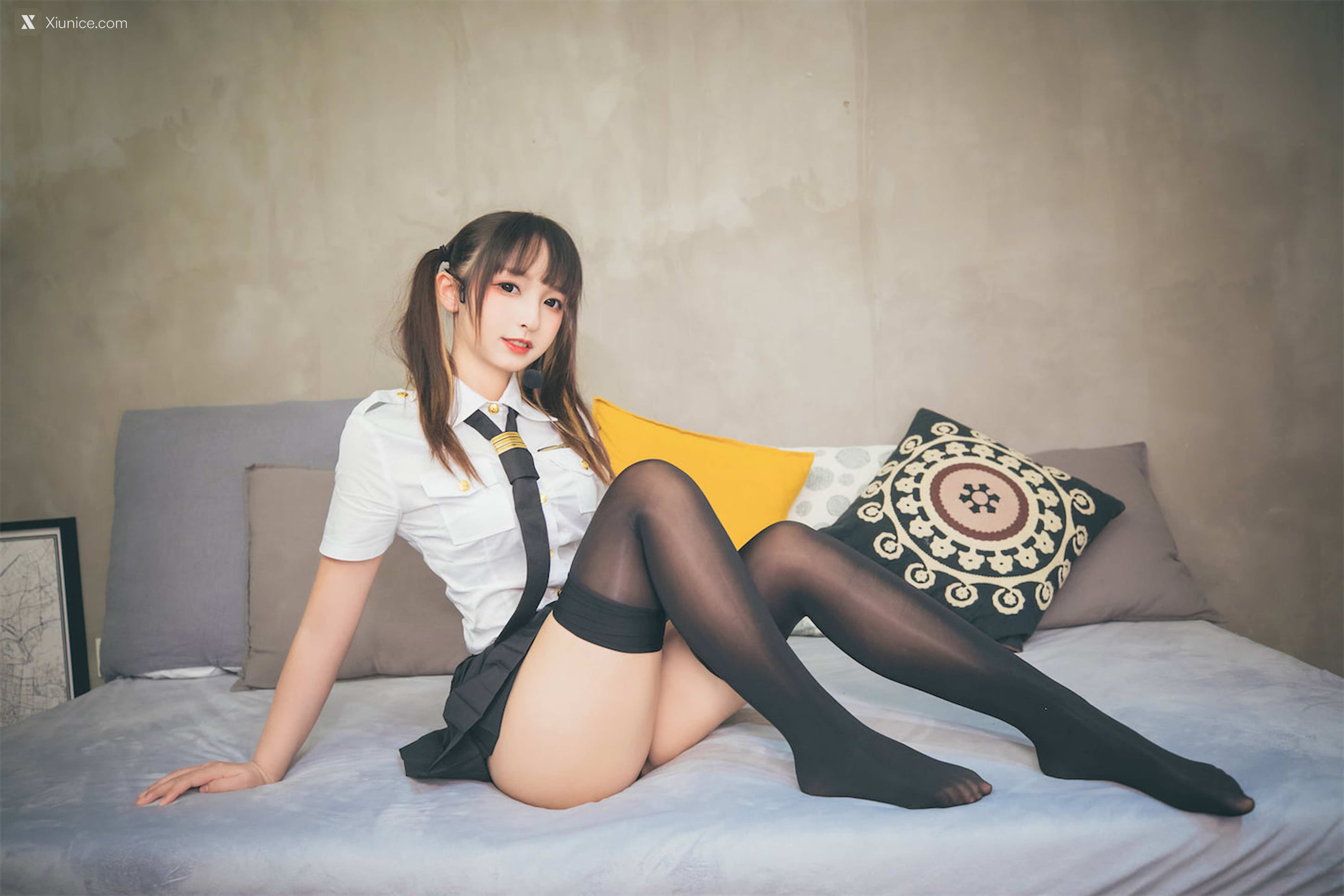 Coser@神楽坂真冬 Vol.081 绝对企画-黑丝皮衣《お帰りなさい、指揮官》 第105张