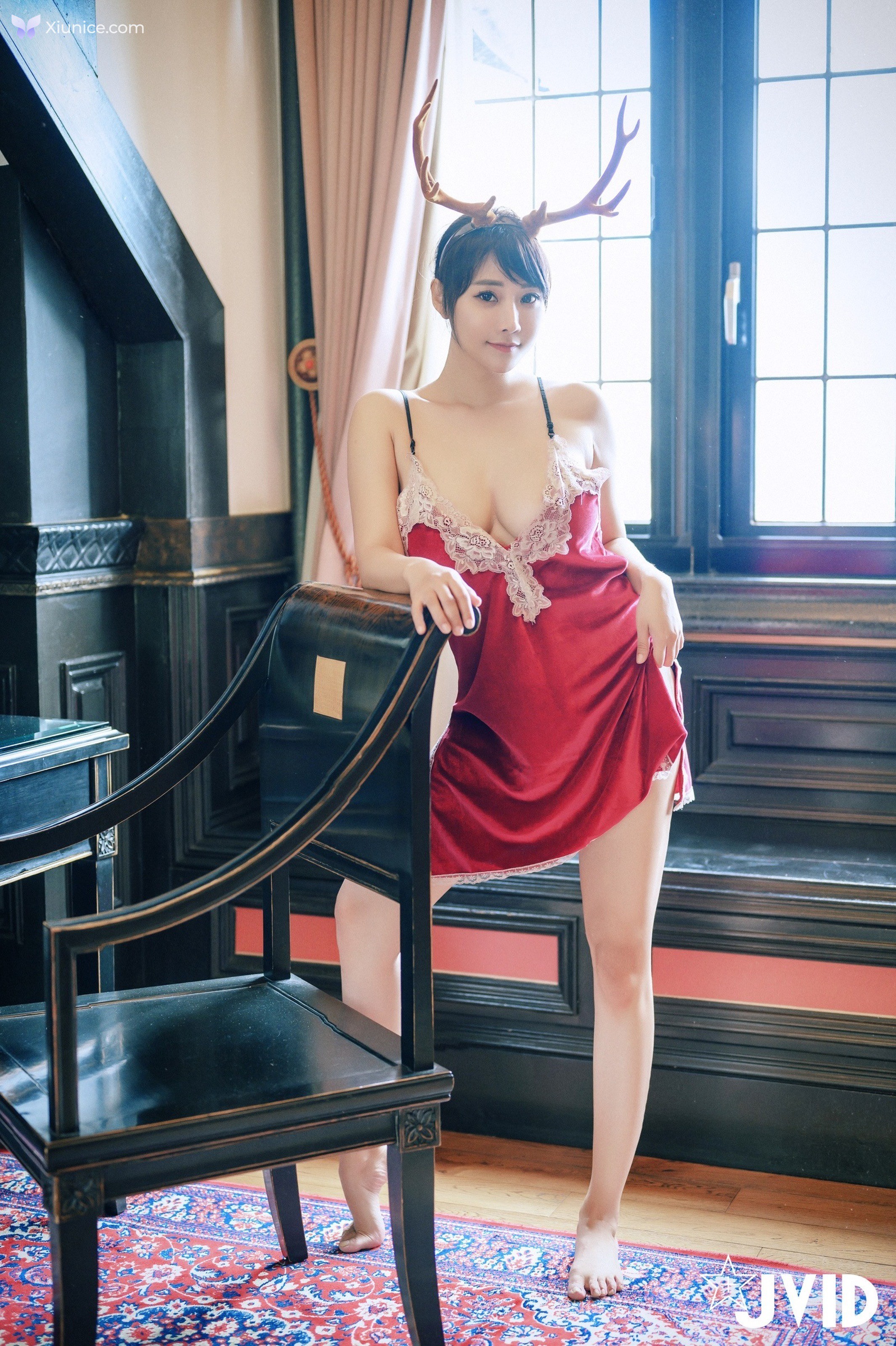 JVID Lele 樂樂 – 全輯上空無碼巨乳女神 樂樂鹿角女孩的報恩 第250张