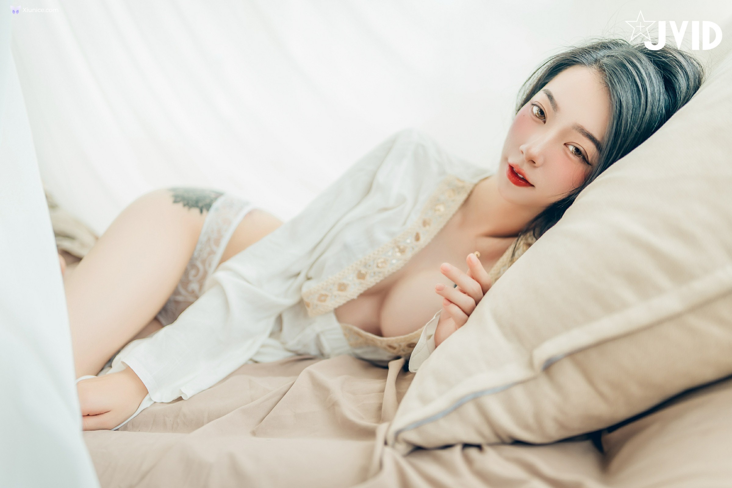 JVID 飄飄哥 – 巨乳飄飄女神精心打造的誠意寫真動漫般的完美身材還有超可愛的神祕客串喔 第92张