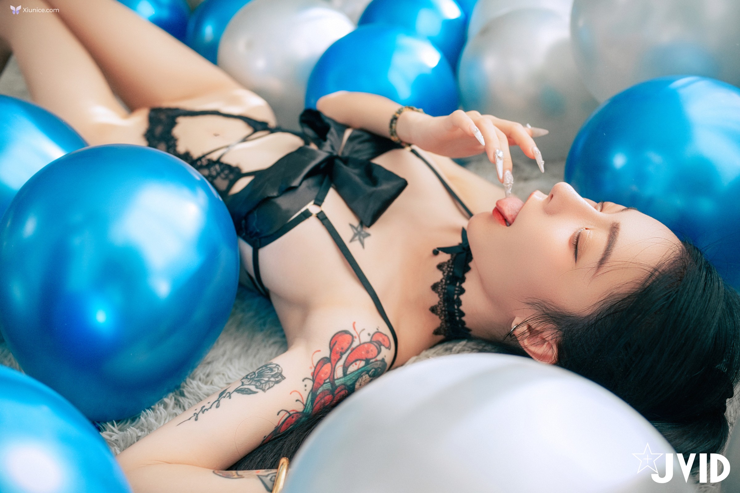 JVID 飄飄哥 – 最狂尺度生日特輯極細丁無膚膠色色の裸體生日趴飄飄慶生被脫光光塗抹奶油超細線丁無膚膠擠出誘人駱駝蹄屁股翹高背後位視角超色慾超誘人裸體奶油慶生影片熱映中 第107张