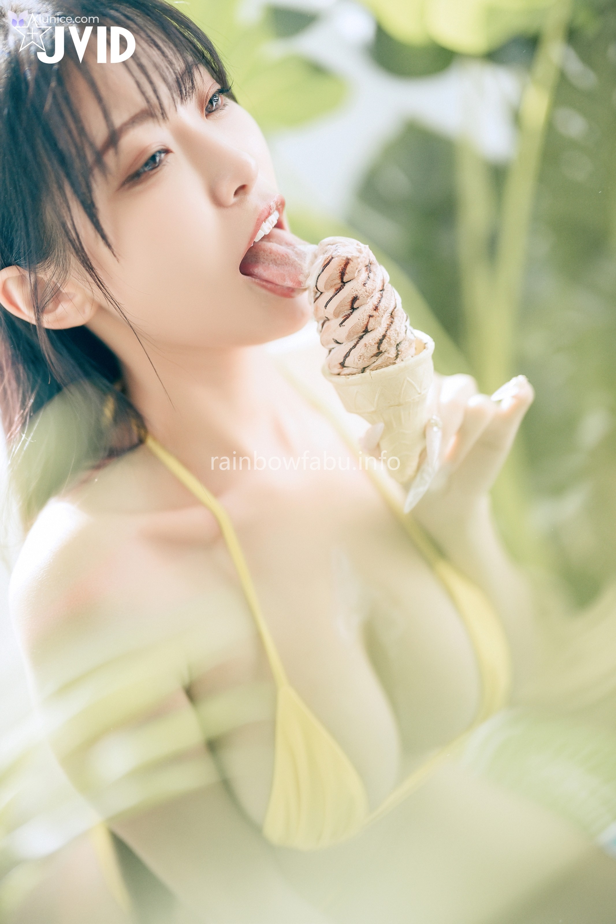 JVID WenHsin 玟妡 – 濕身陽台戲水夏日多巴胺超小片比基尼羊入虎口不吃對不起自己 第124张