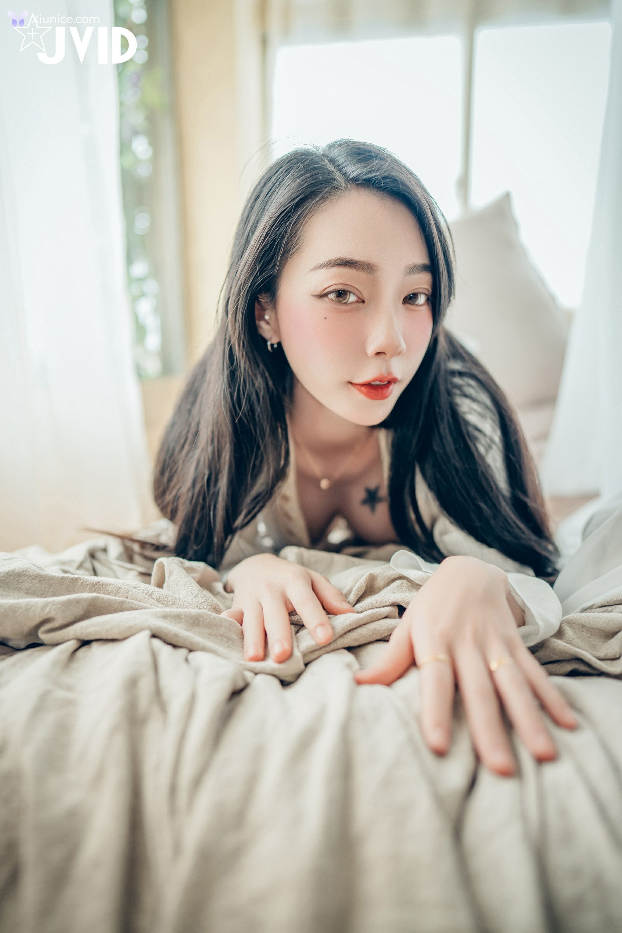 JVID 飄飄哥 – 巨乳飄飄女神精心打造的誠意寫真動漫般的完美身材還有超可愛的神祕客串喔 第123张