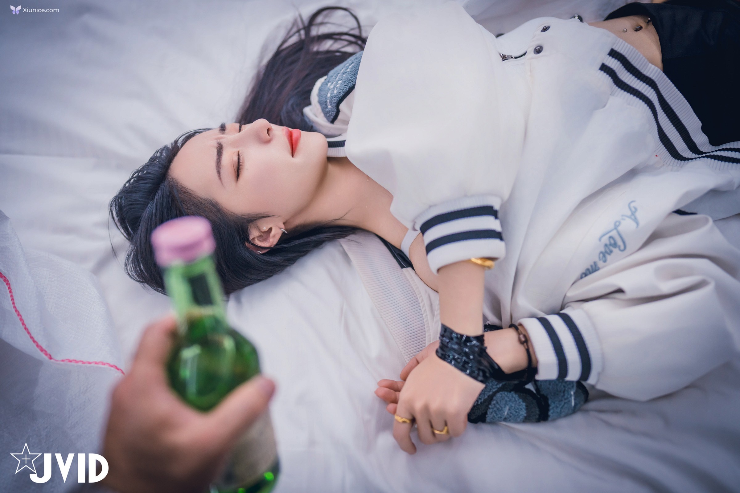 JVID 飄飄哥 – 飄飄跟蹤綁架迷姦情色妄想強灌春藥粉粉透透藥效太強讓美少女飄飄完全順從 第202张