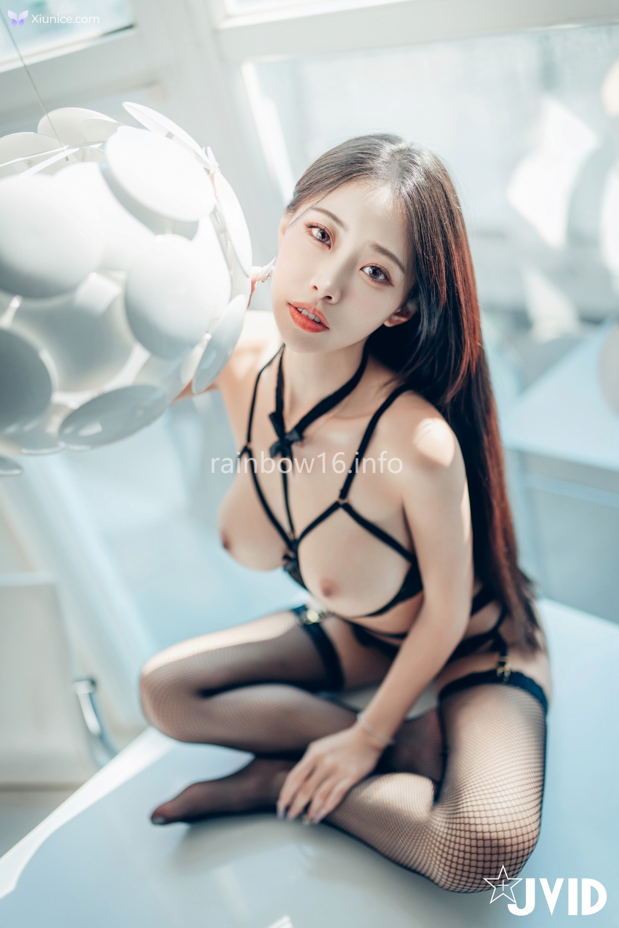 JVID WenHsin 玟妡 – 勻稱美腿玟妡看見她就起秋的假日午後白絲黑絲一次滿足只想與她一起把房間弄得亂糟糟 第98张