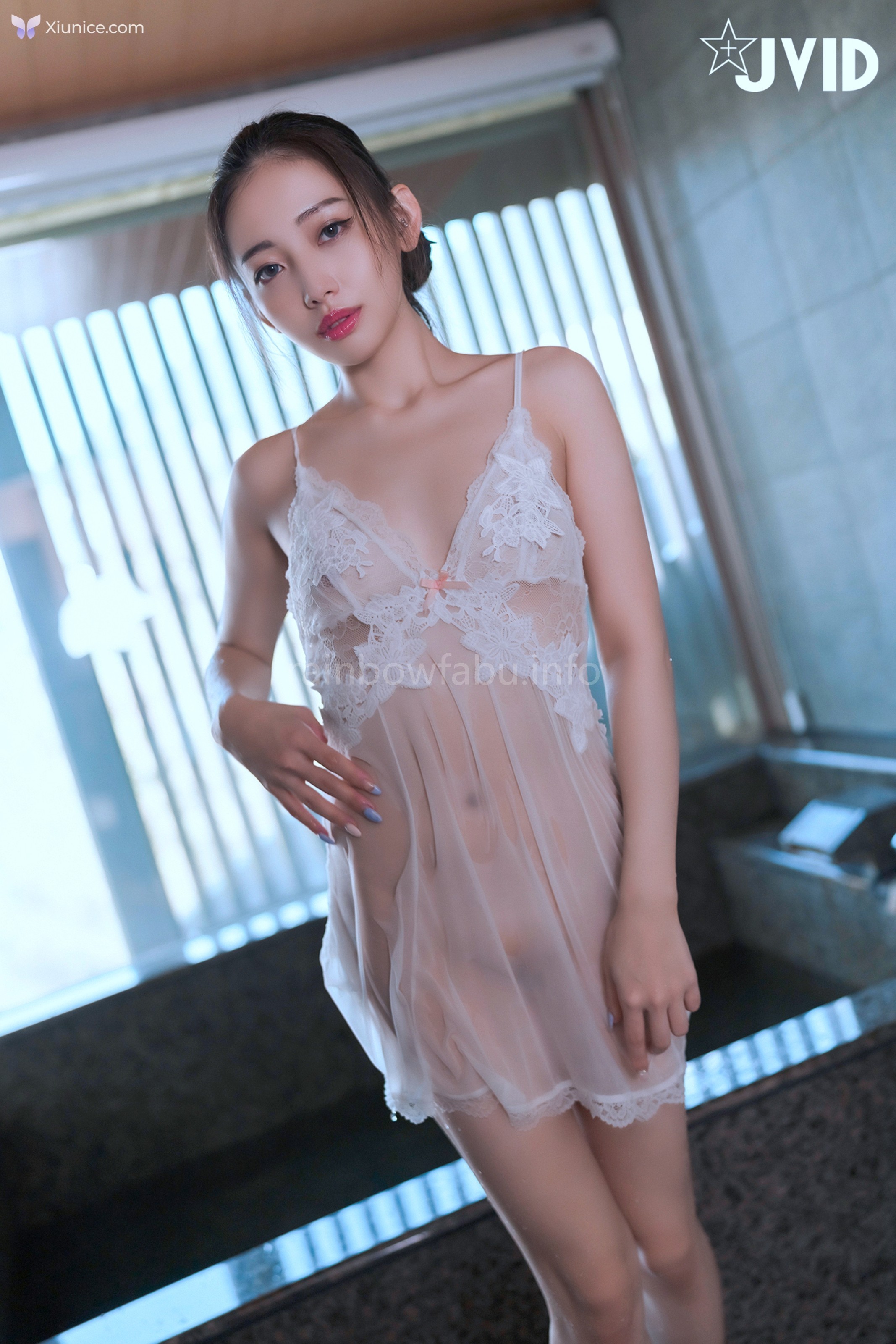 JVID 夏暮光 – 下班後帶著超正小秘書夏暮光泡湯 享受這美艷的肉體 第70张