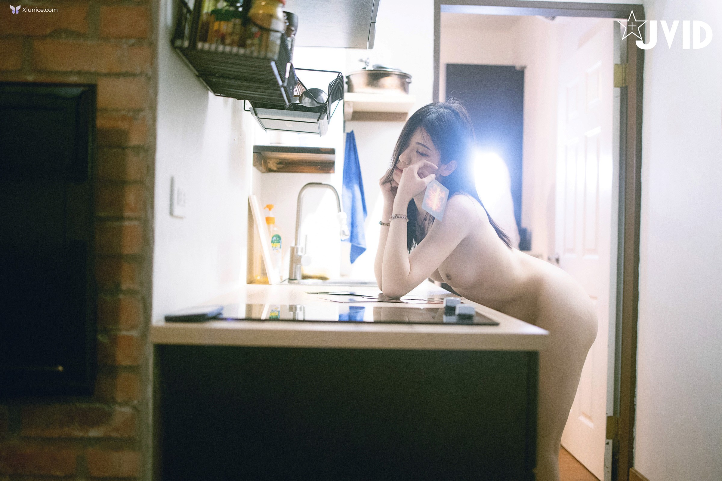 JVID 阿瓈 – 塔羅少女阿瓈 光明黑暗吞噬 三點全露無遮寫真 第117张