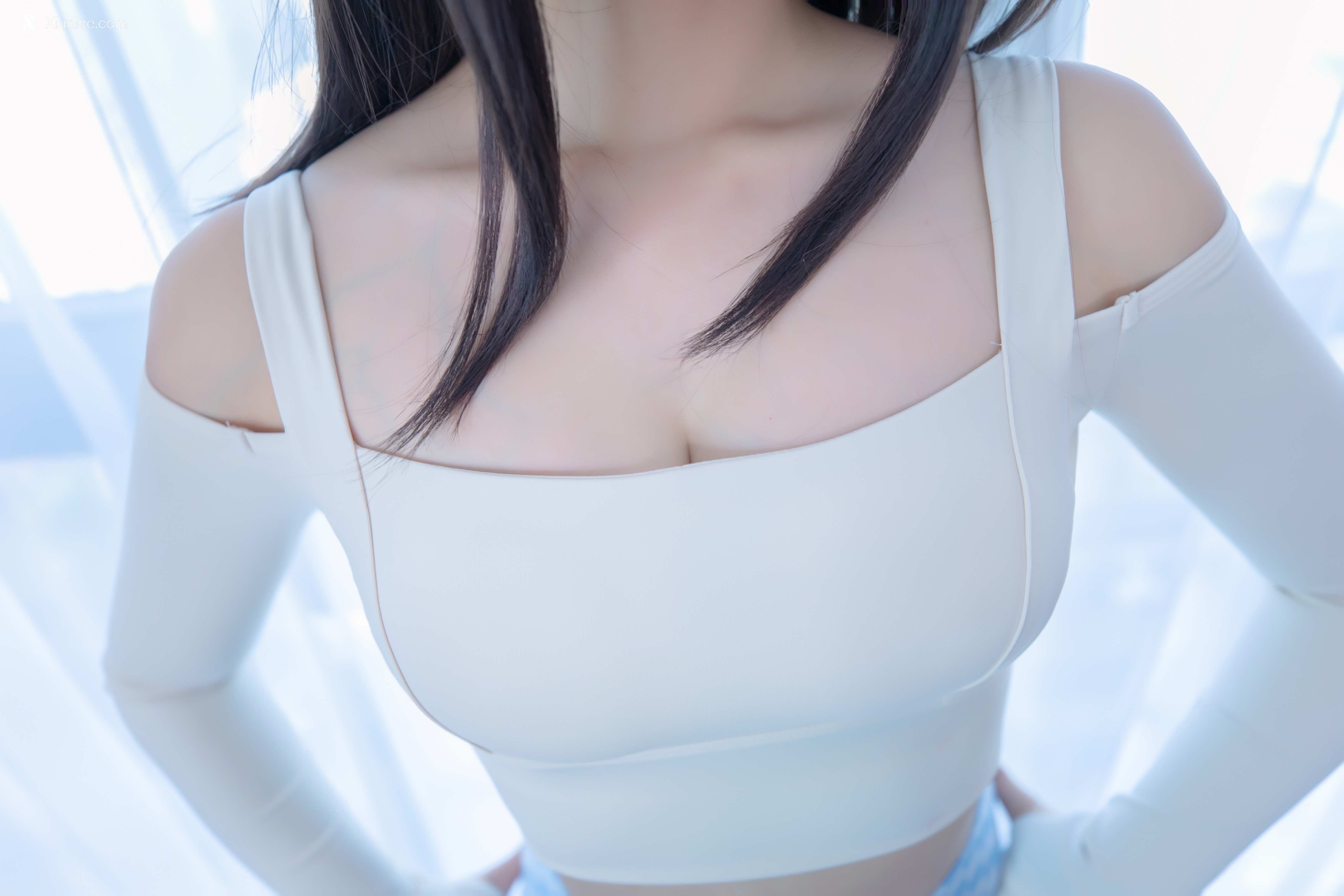 Coser@神楽坂真冬 Vol.103 蓝白格 第71张