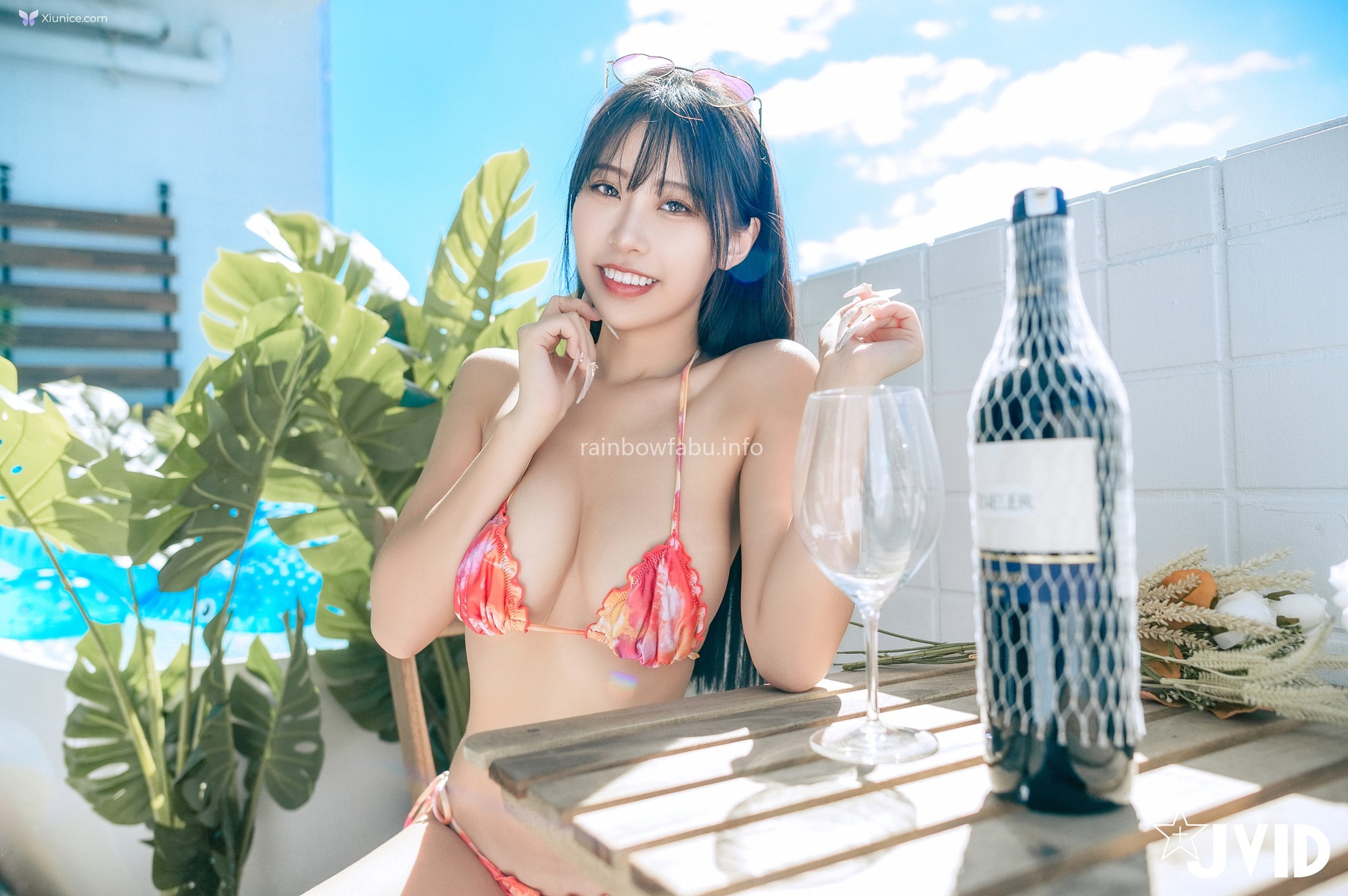 JVID WenHsin 玟妡 – 濕身陽台戲水夏日多巴胺超小片比基尼羊入虎口不吃對不起自己 第150张