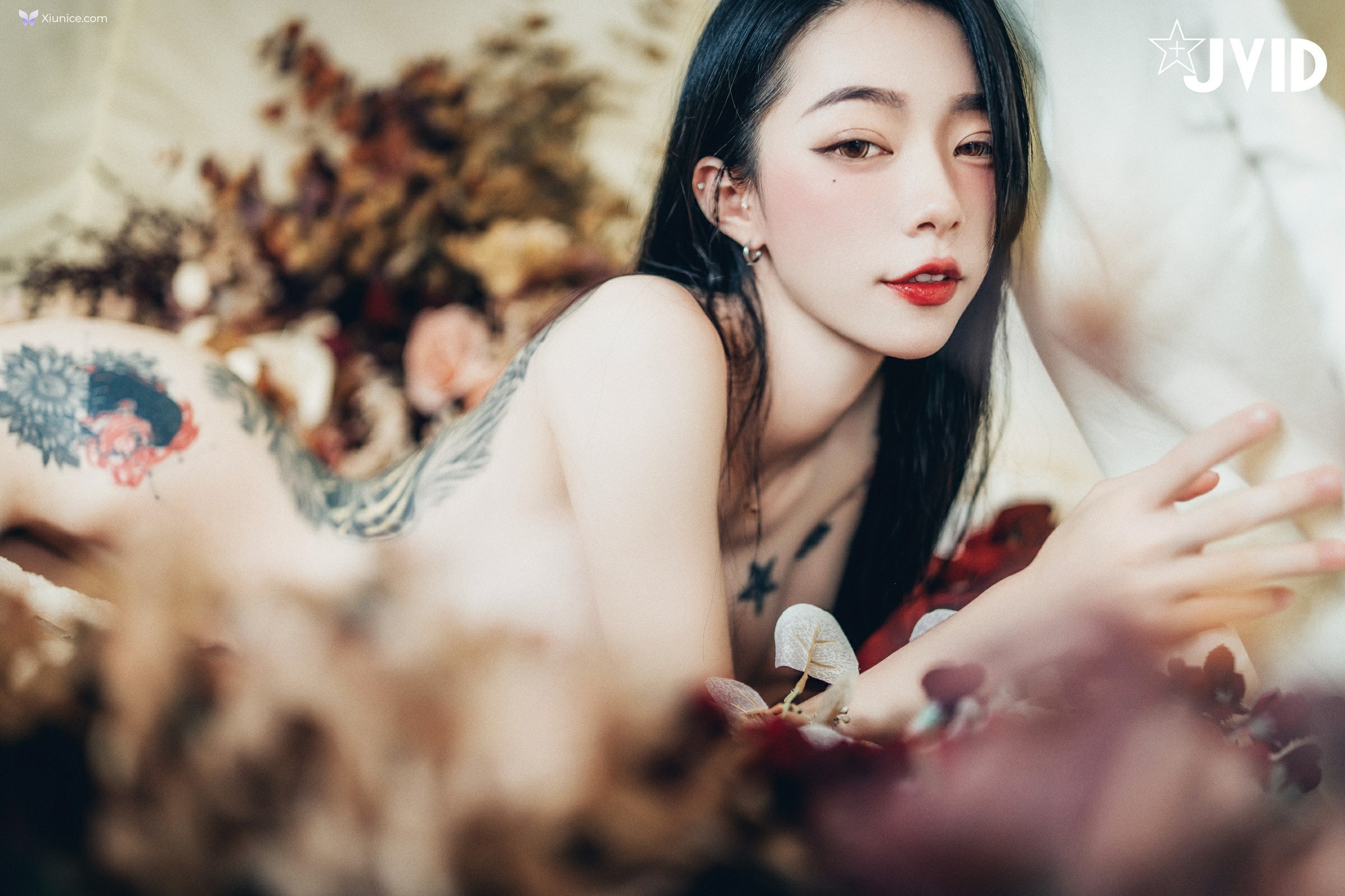 JVID 飄飄哥 – 巨乳飄飄女神精心打造的誠意寫真動漫般的完美身材還有超可愛的神祕客串喔 第22张