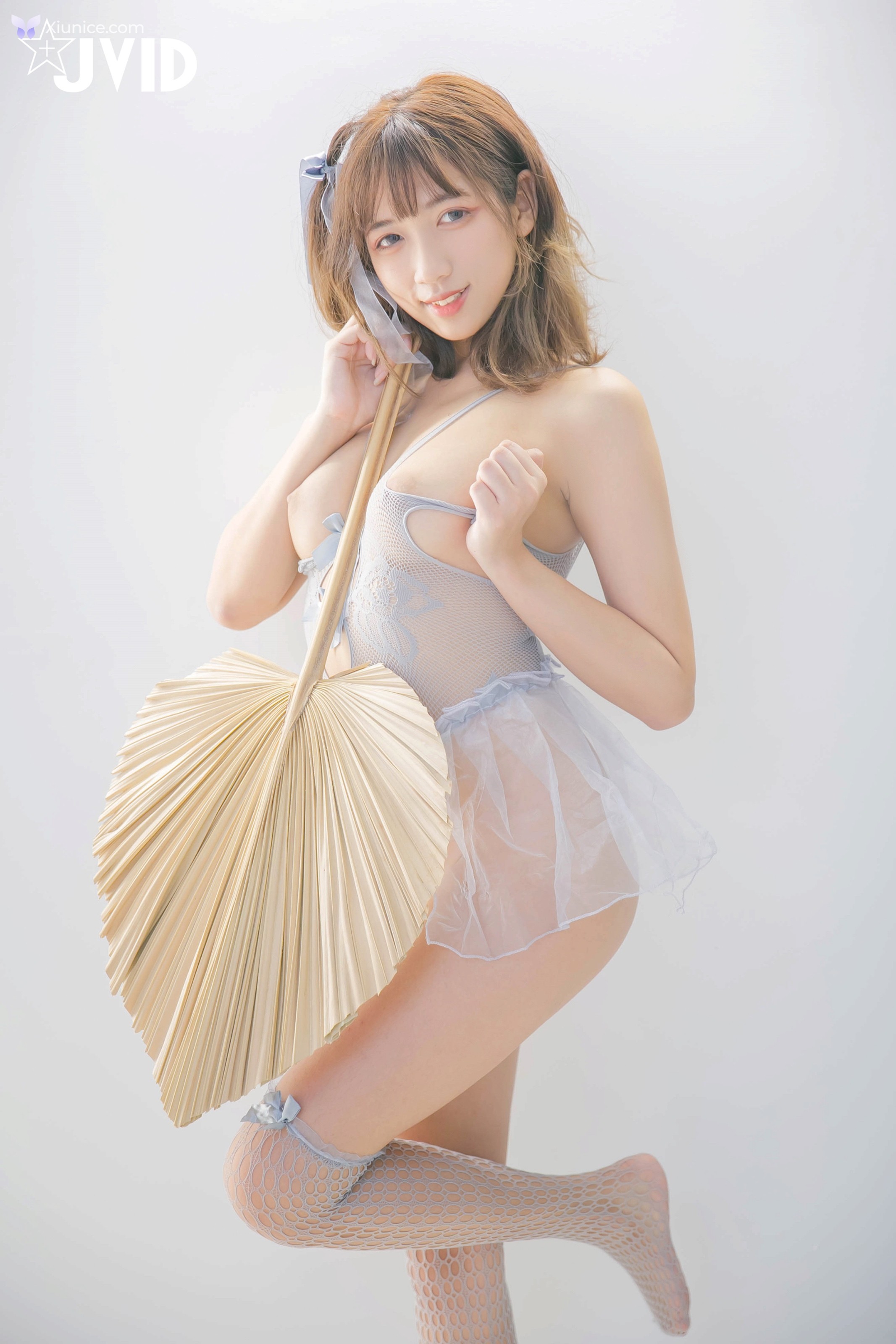 JVID 吳紫欣 – OBBAI 超絕大開腳 無防備股間誘惑 18歲女大生自信的情色感肉体誘惑 第13张