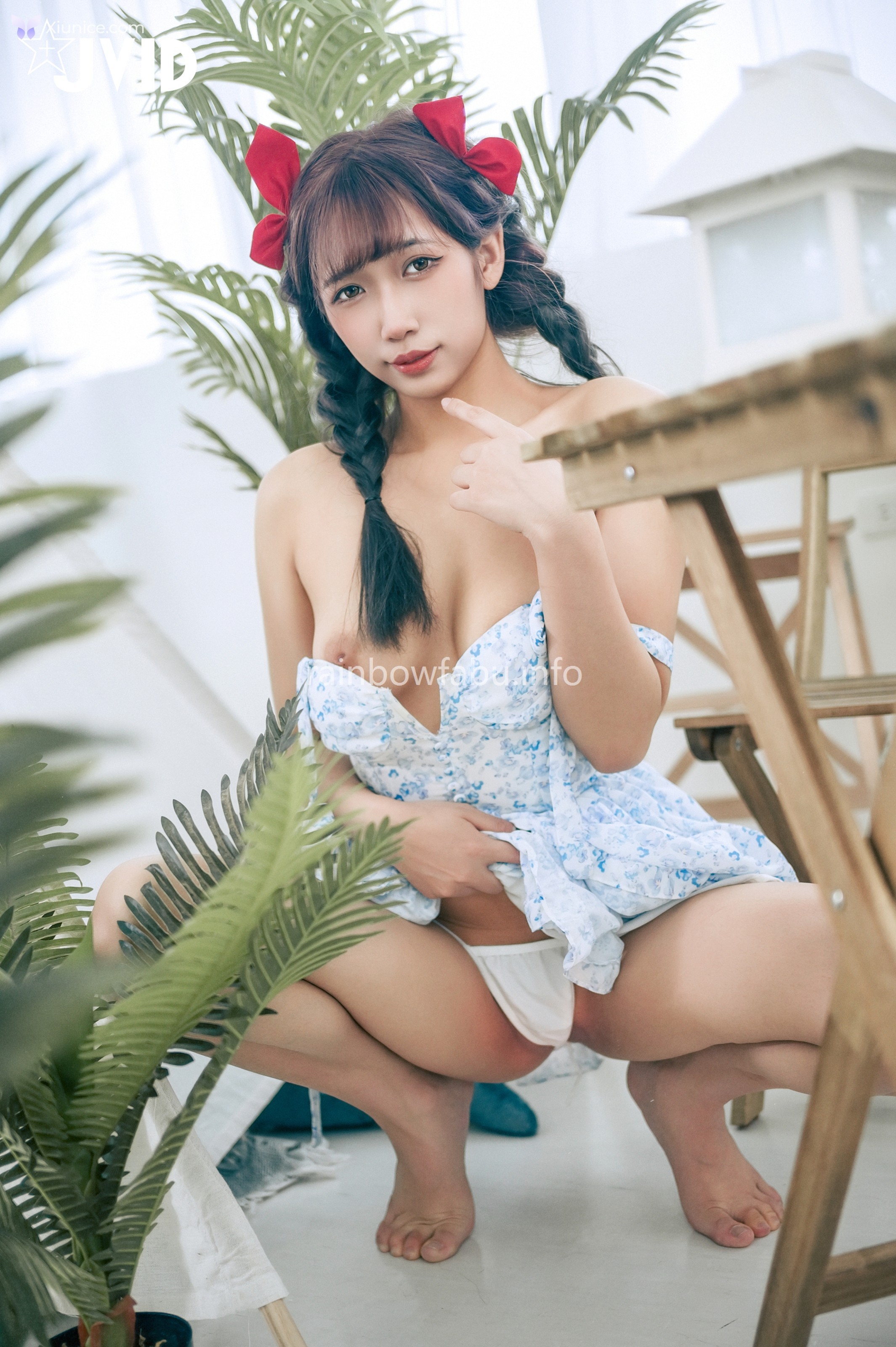 JVID 吳紫欣 – 戀愛感爆棚的野餐約會紫欣女友洋裝的肩帶滑下來了那乾脆就別穿了吧 第88张