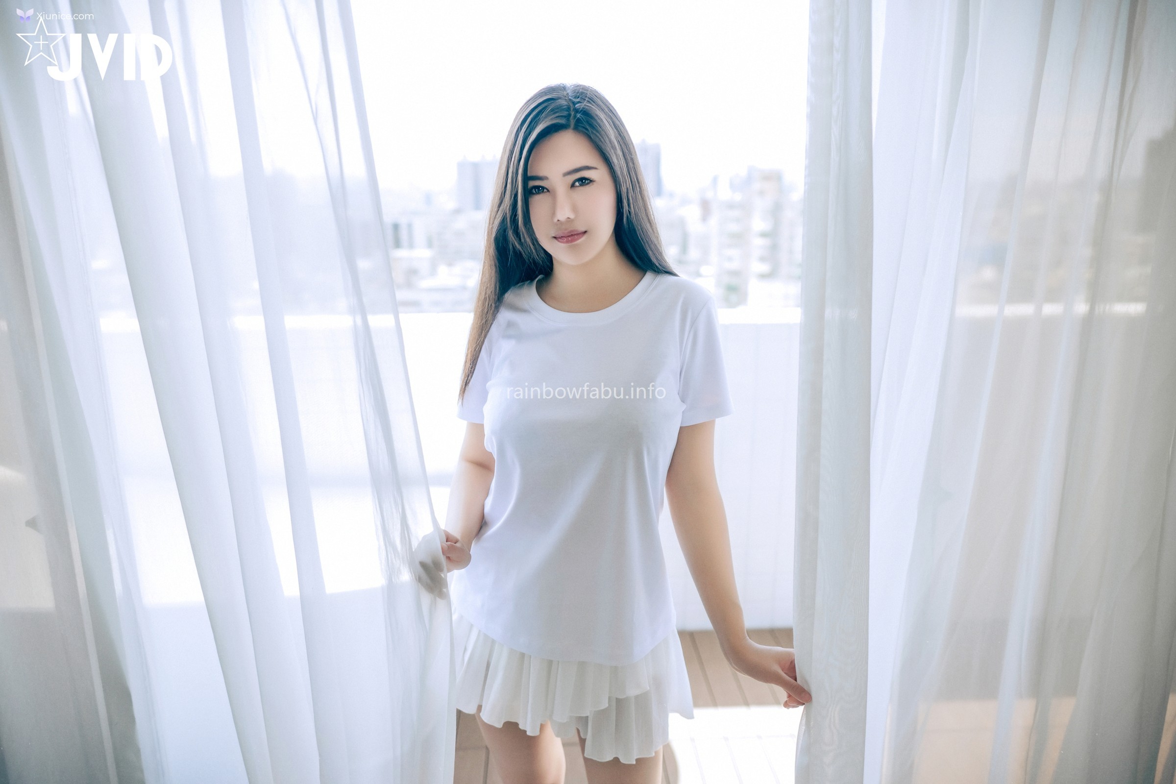 JVID 木木森 – 剛失戀の寂寞獨居美女脫下內衣胸猛巨乳彈出寂寞的女人 需要用肉棒撫慰她的情傷 第82张