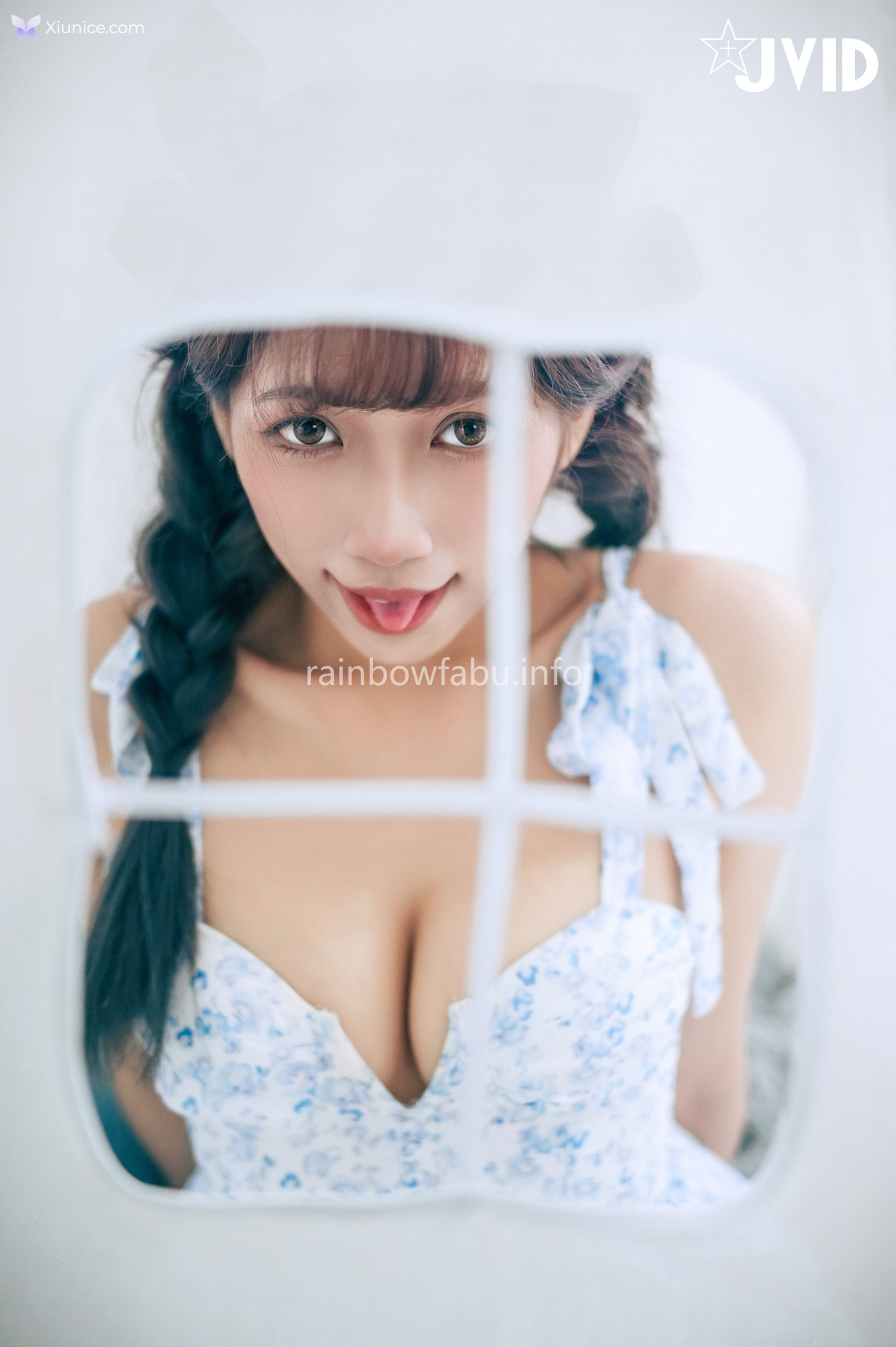 JVID 吳紫欣 – 戀愛感爆棚的野餐約會紫欣女友洋裝的肩帶滑下來了那乾脆就別穿了吧 第63张