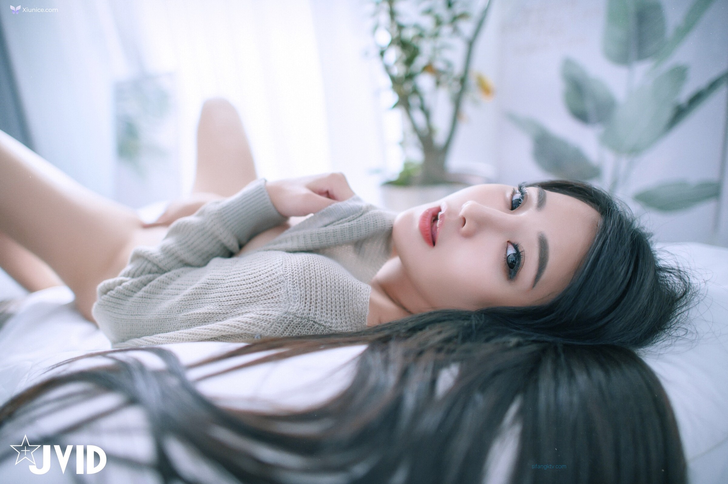 JVID Lele 樂樂 – 偷偷關注了住在隔壁的巨乳OL一年三個月終於對她展開功勢後結果反而被主動騎乘 第96张