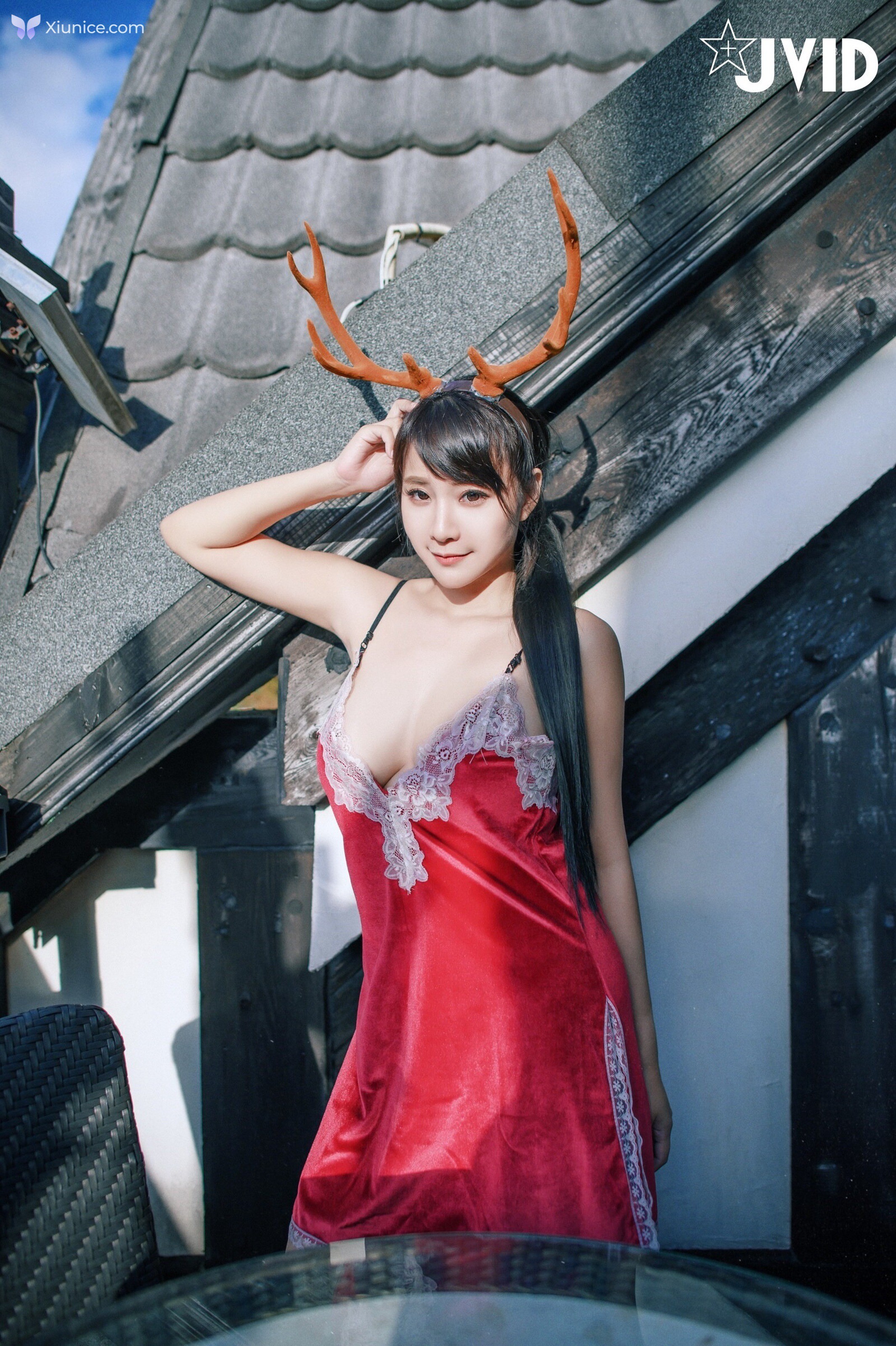 JVID Lele 樂樂 – 全輯上空無碼巨乳女神 樂樂鹿角女孩的報恩 第34张