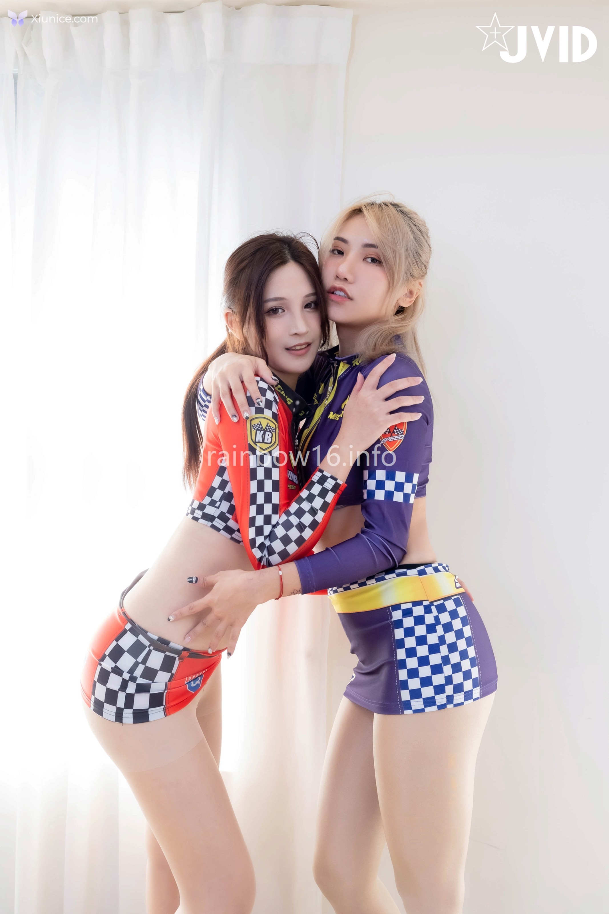 JVID 伊芙蝶 Ash艾希 – 四點全露首次合體珍藏 賽車女郎油亮絲襪美腳蕾絲邊誘惑 第15张