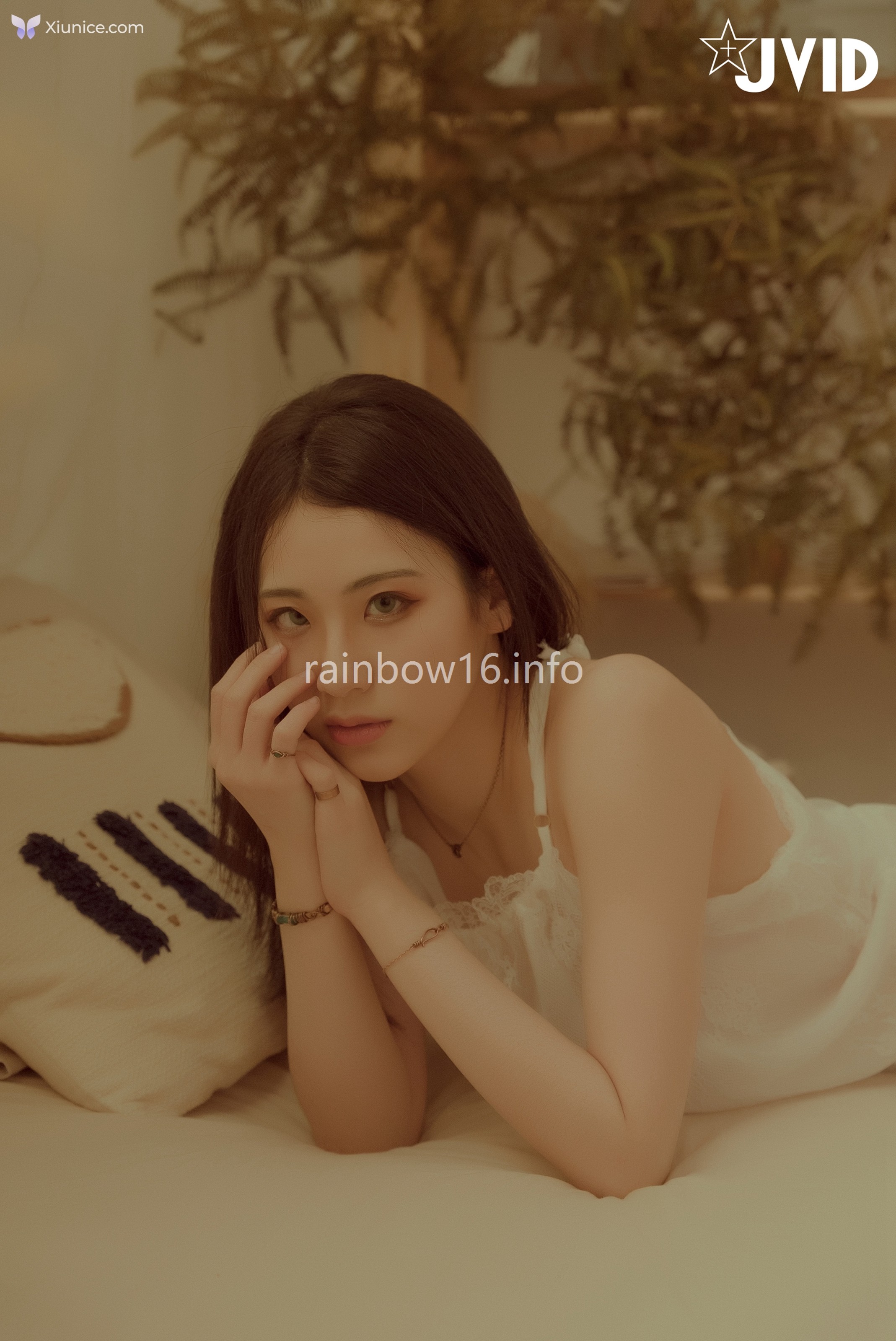JVID 阿黎 – 全裸露點最初的小美好唯美系空靈女孩-阿瓈 第111张