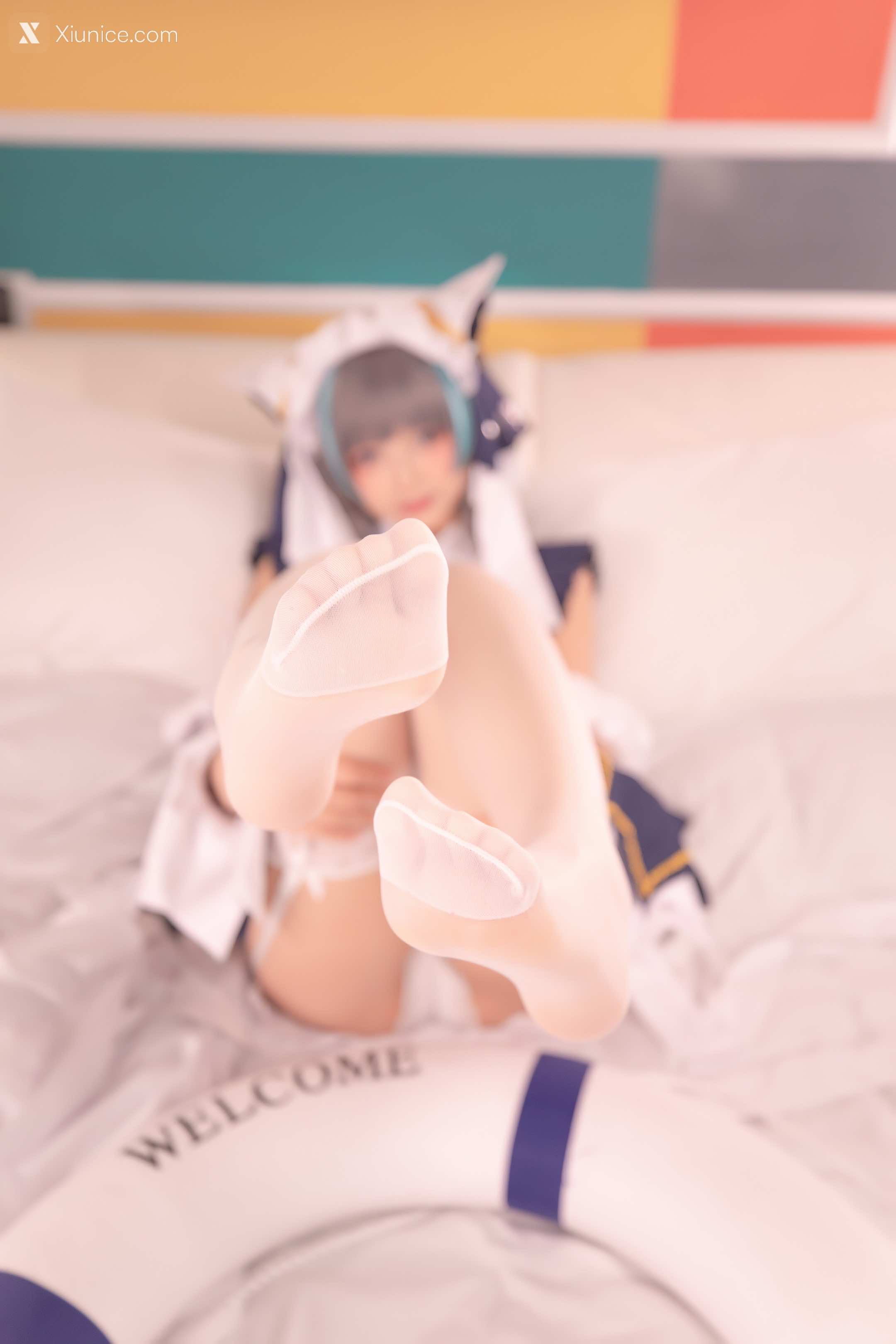 Coser@神楽坂真冬 Vol.085 绝对企画-柴郡cos《纯色庭院》 第101张