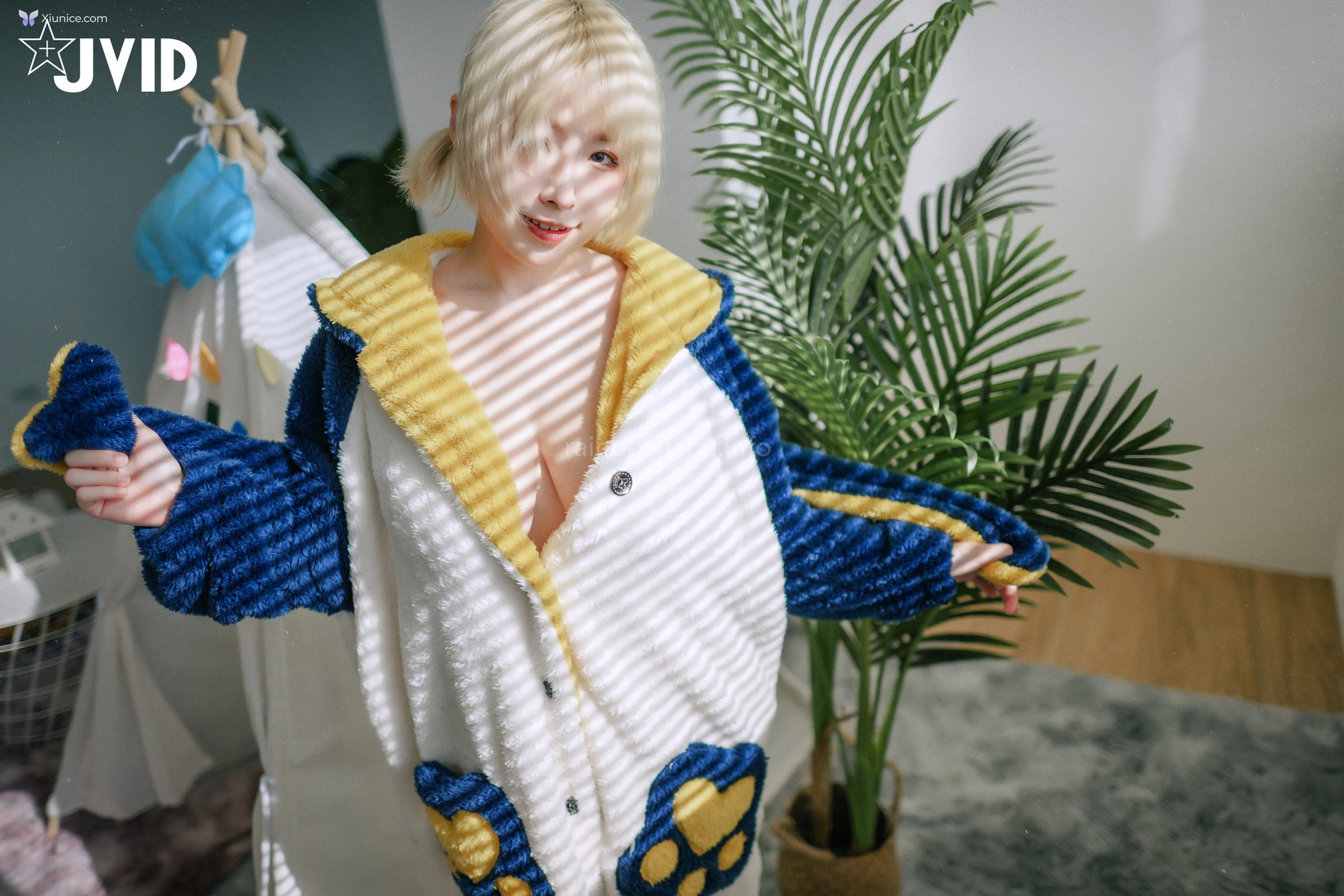 JVID 黎菲兒 – 不愛穿衣服的巨乳誘惑被衝撞晃動的巨乳讓人血脈噴張 第31张