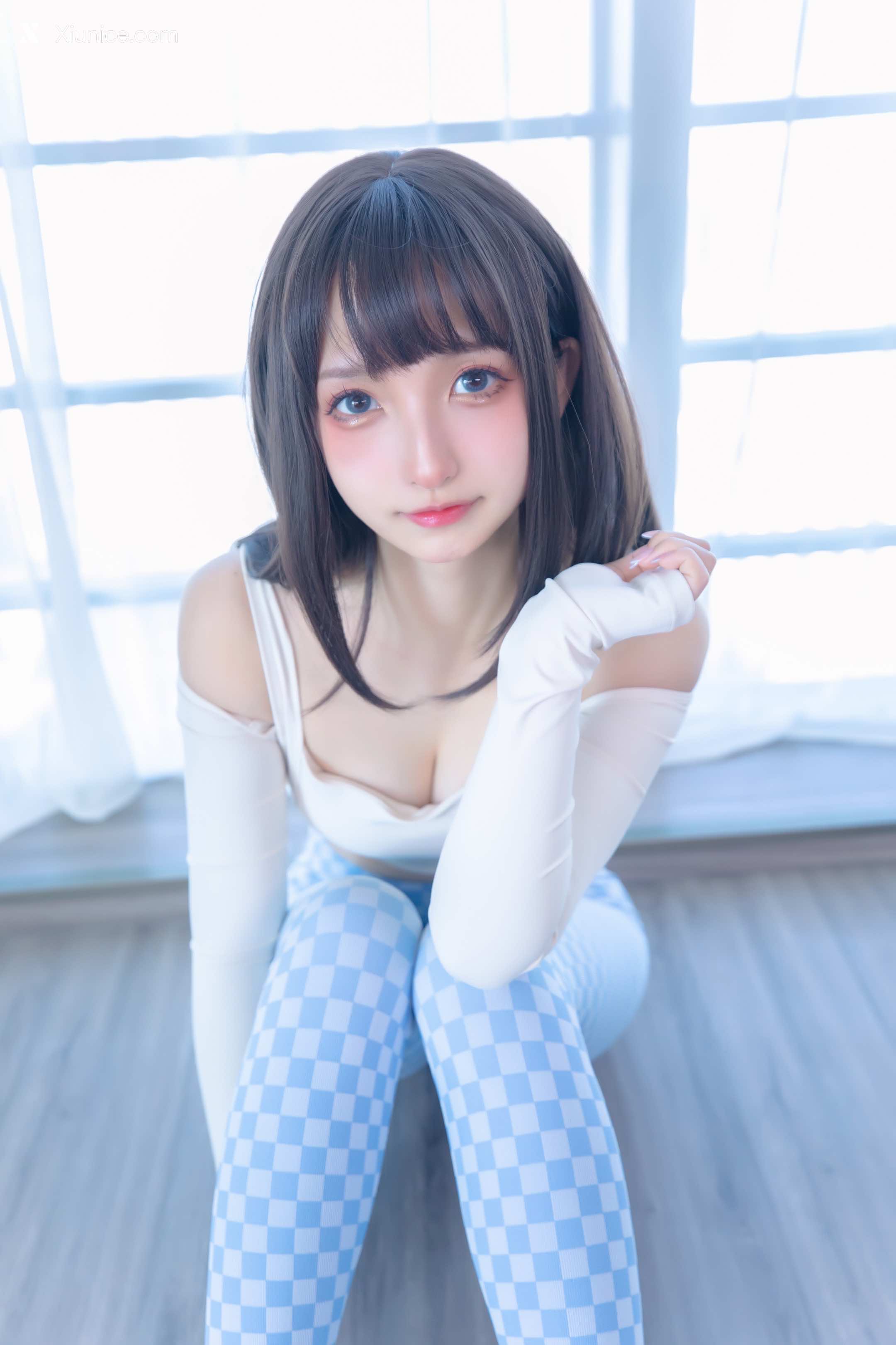 Coser@神楽坂真冬 Vol.103 蓝白格 第29张