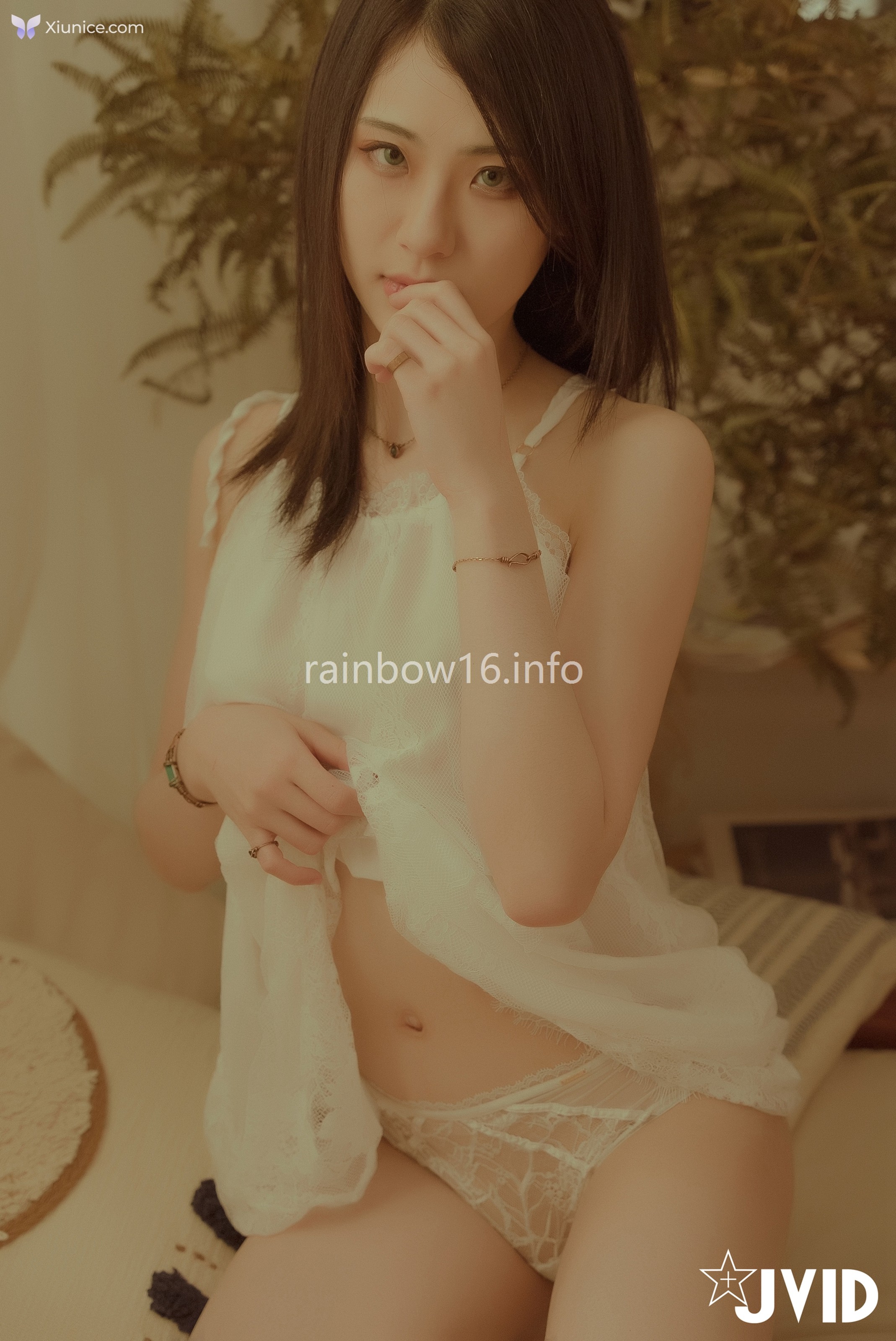 JVID 阿黎 – 全裸露點最初的小美好唯美系空靈女孩-阿瓈 第96张