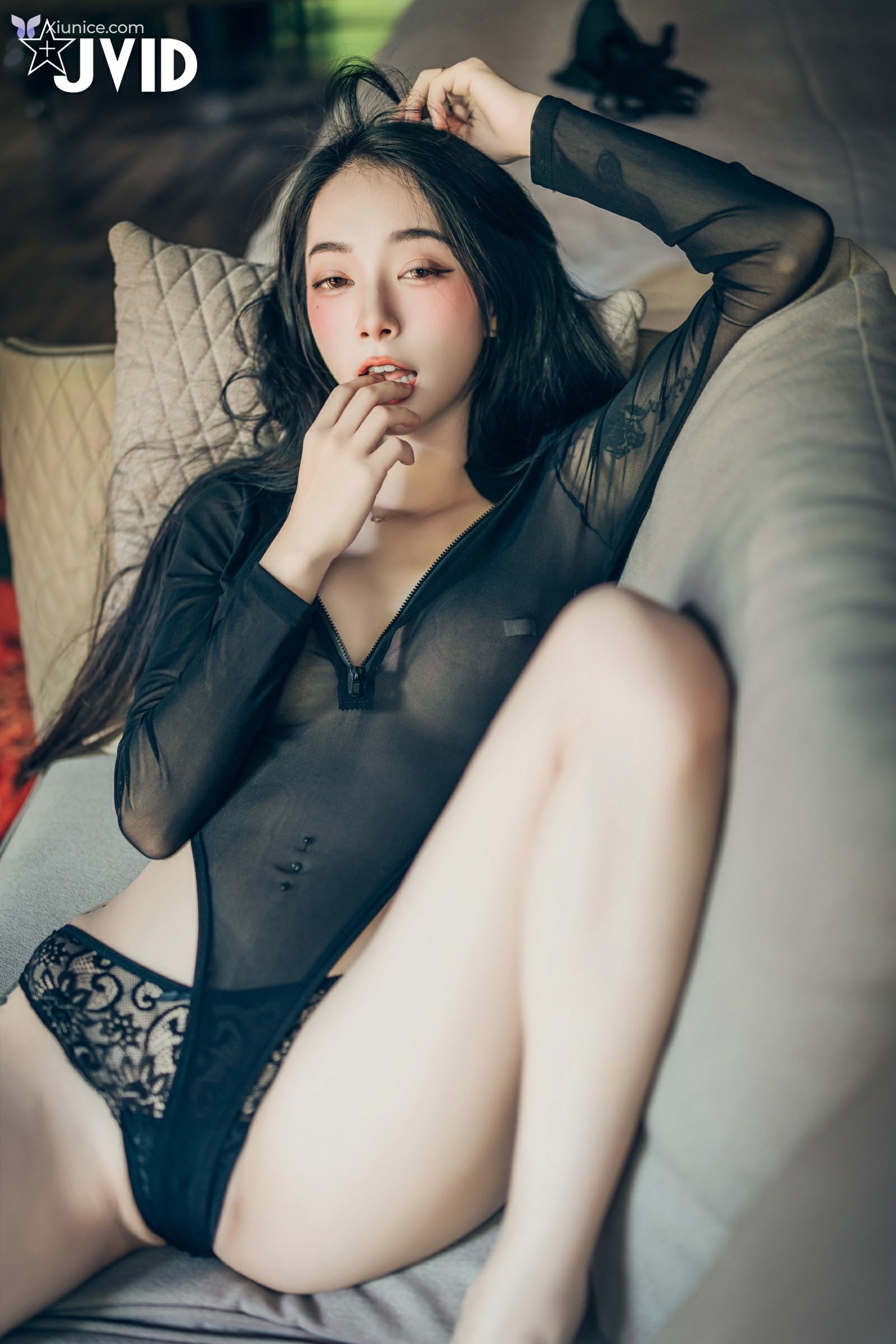 JVID 飄飄哥 – 巨乳女神飄飄身上滿滿的黏稠甜點等你來品嘗超色氣絕對硬爆動漫般的身軀尺度超猛 第39张