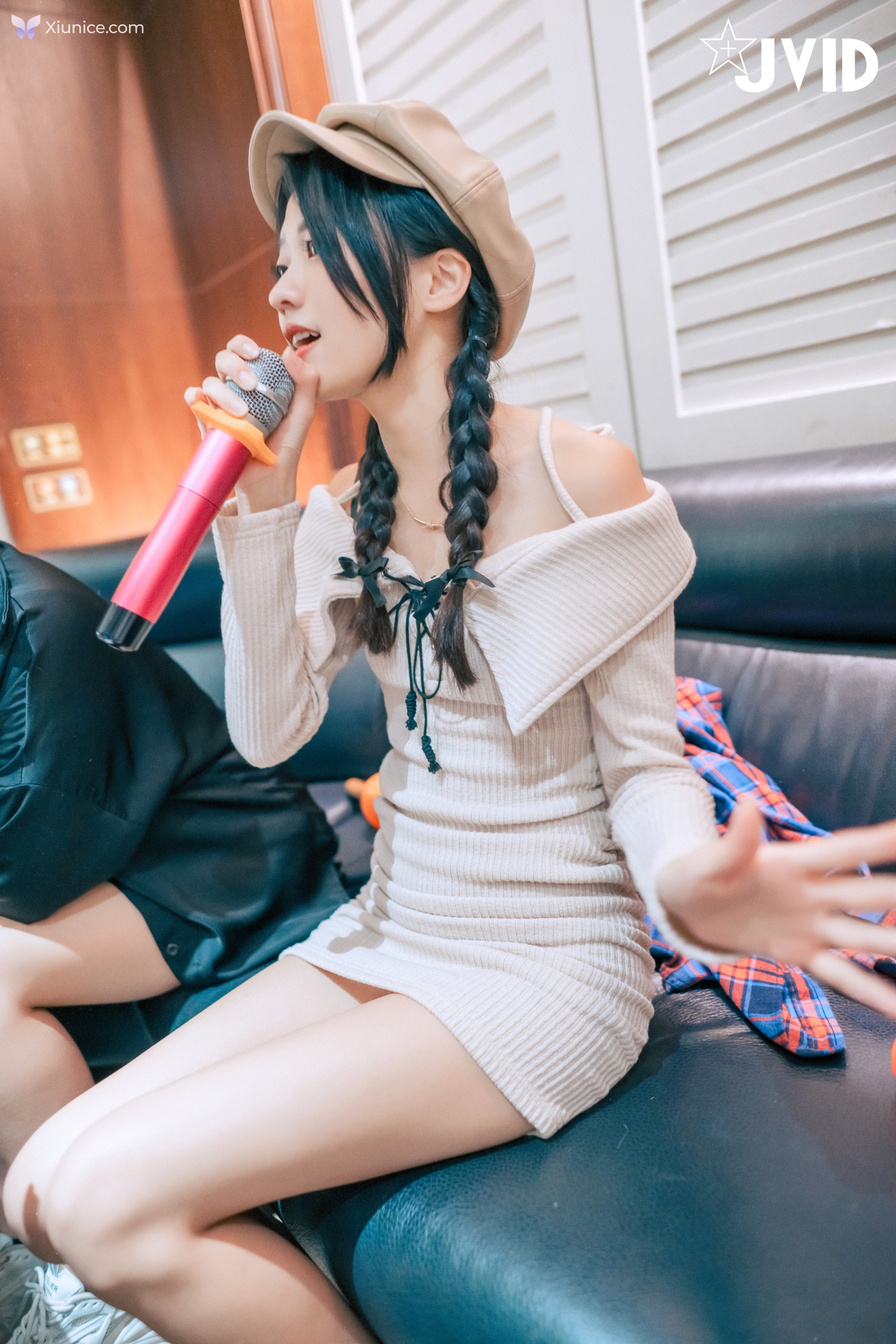 JVID 妍妍 Angel – 生日酒醉の強制性侵妍妍喝醉遭友人帶回脫光侵犯開腿露出美鮑主動撫摸肉棒 第556张