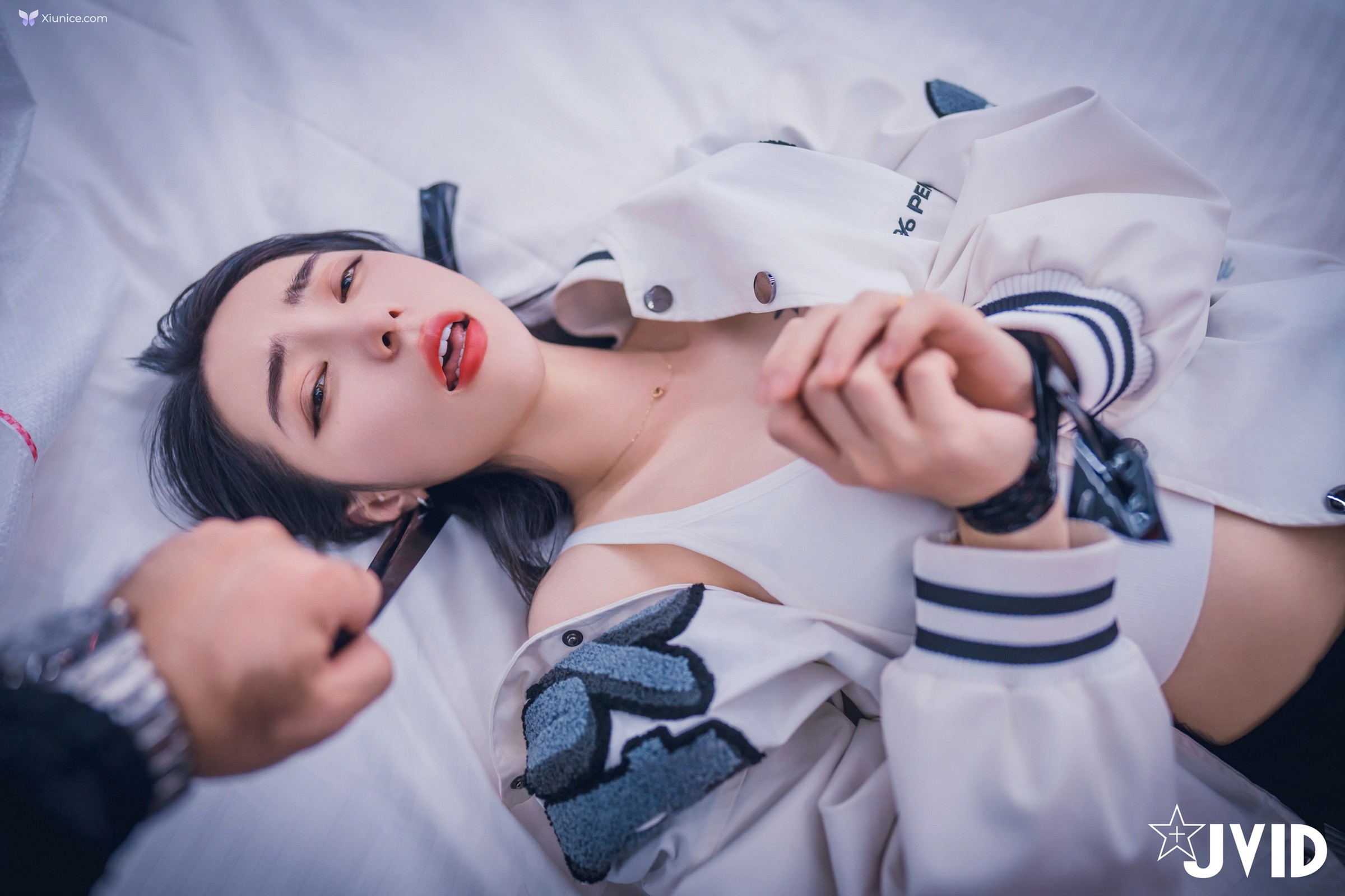 JVID 飄飄哥 – 飄飄跟蹤綁架迷姦情色妄想強灌春藥粉粉透透藥效太強讓美少女飄飄完全順從 第200张