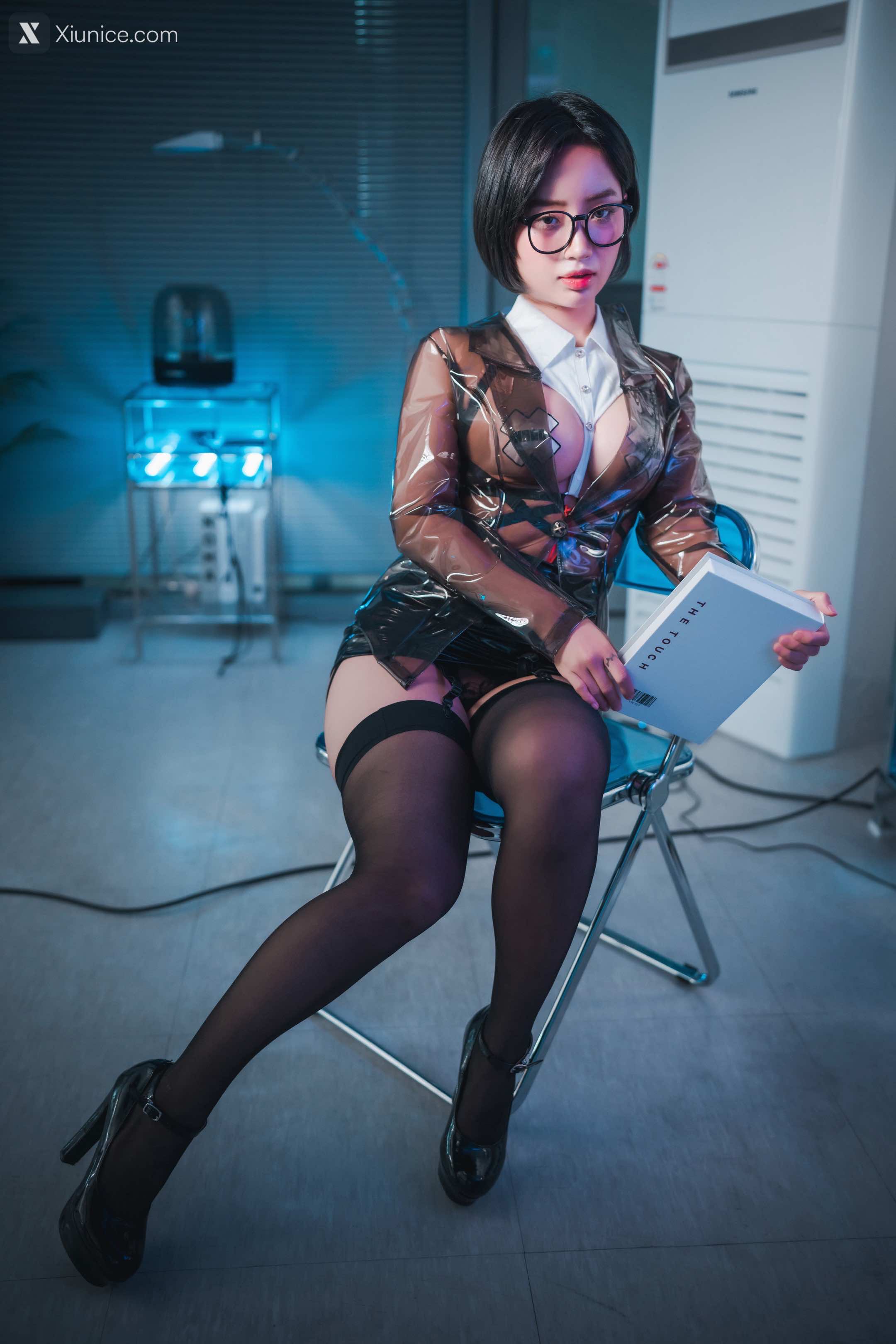 DJAWA Photo – Booty Queen – Naughty Worker & Supervisor 第63张