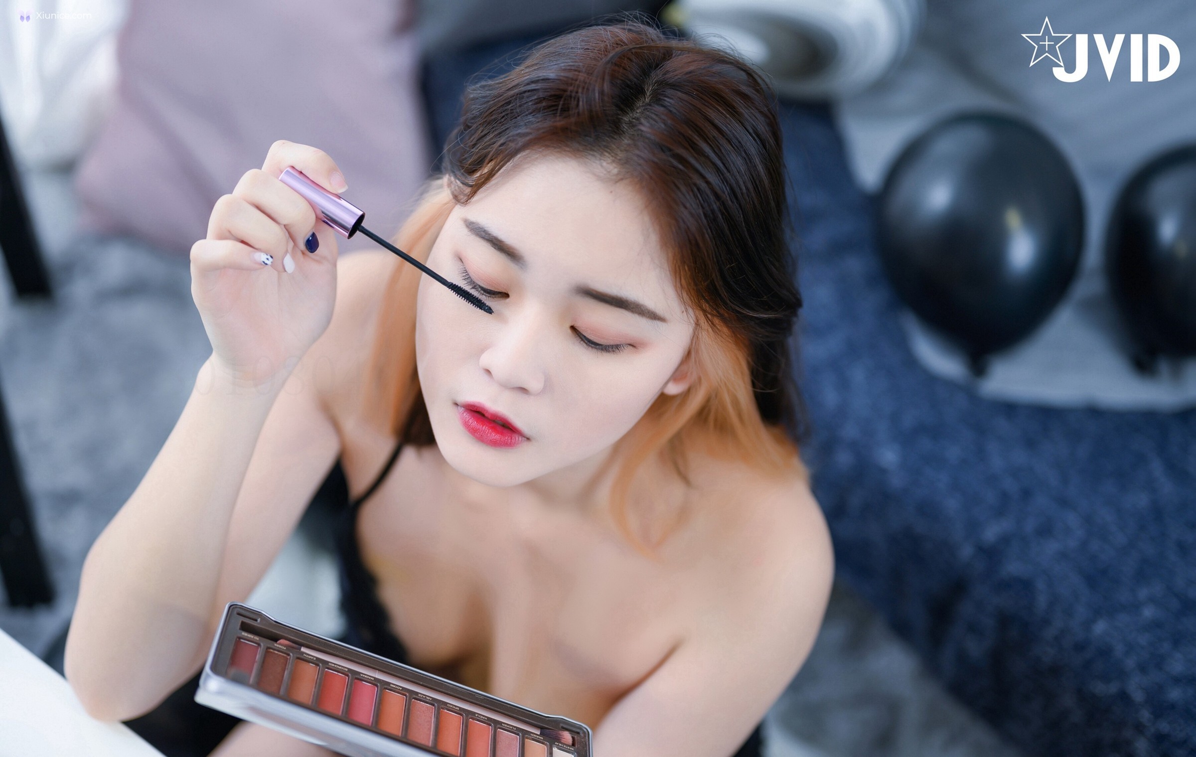 JVID Li Yan 黎妍 – 彩妝師的假期黎妍全裸放鬆身心靈 第2张