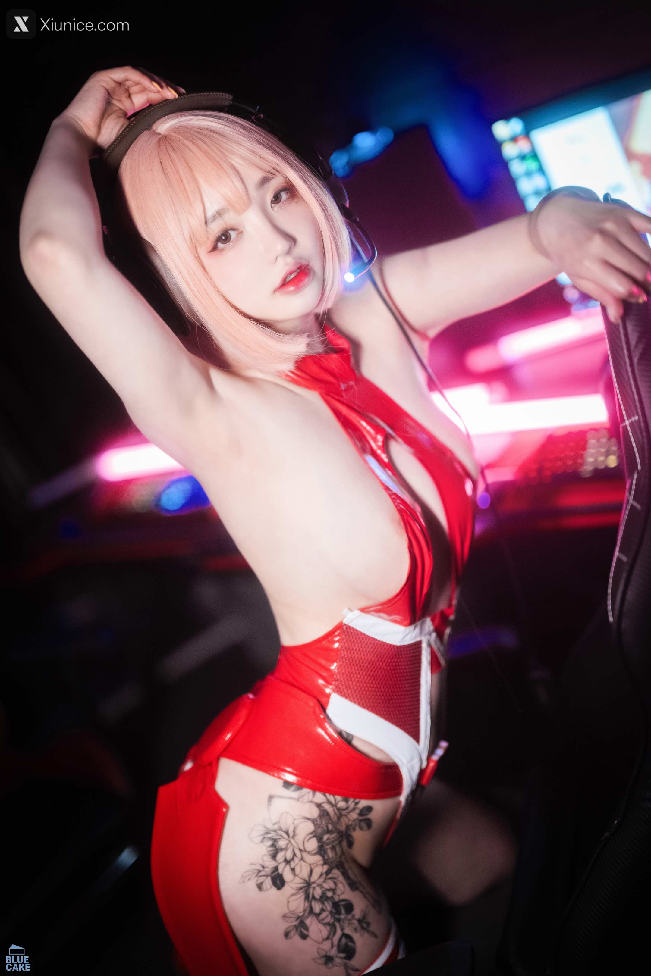 BLUECAKE Son Ye-Eun (손예은) – Code 002 Mini 第2张