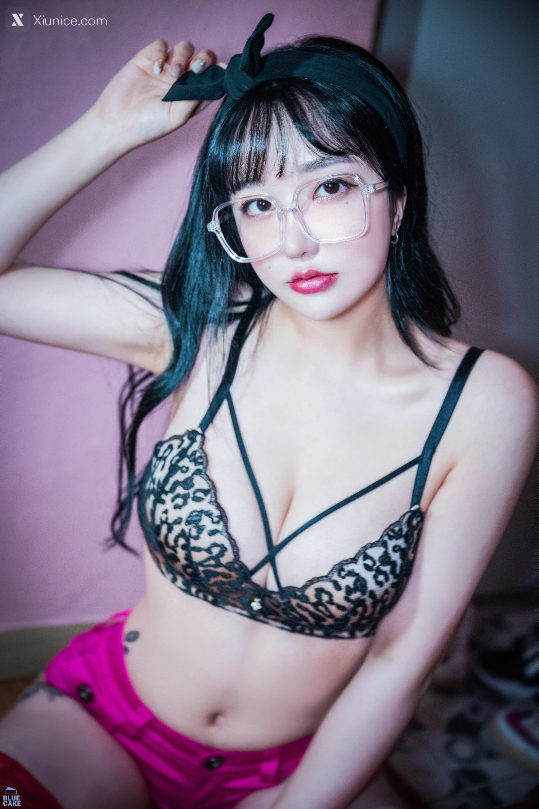 BLUECAKE YeEun – Nude No Panty 第80张