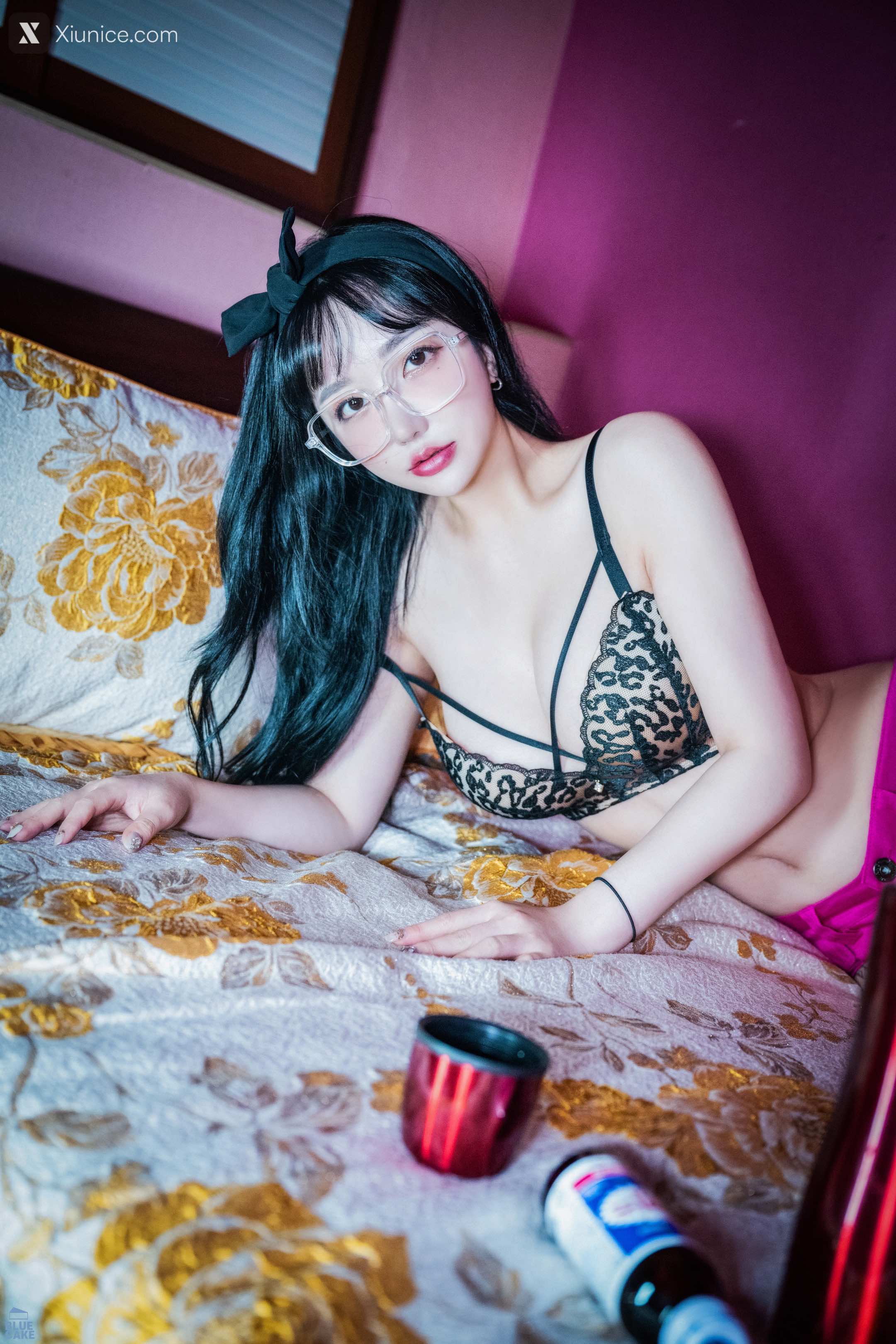 BLUECAKE YeEun – Nude No Panty 第102张