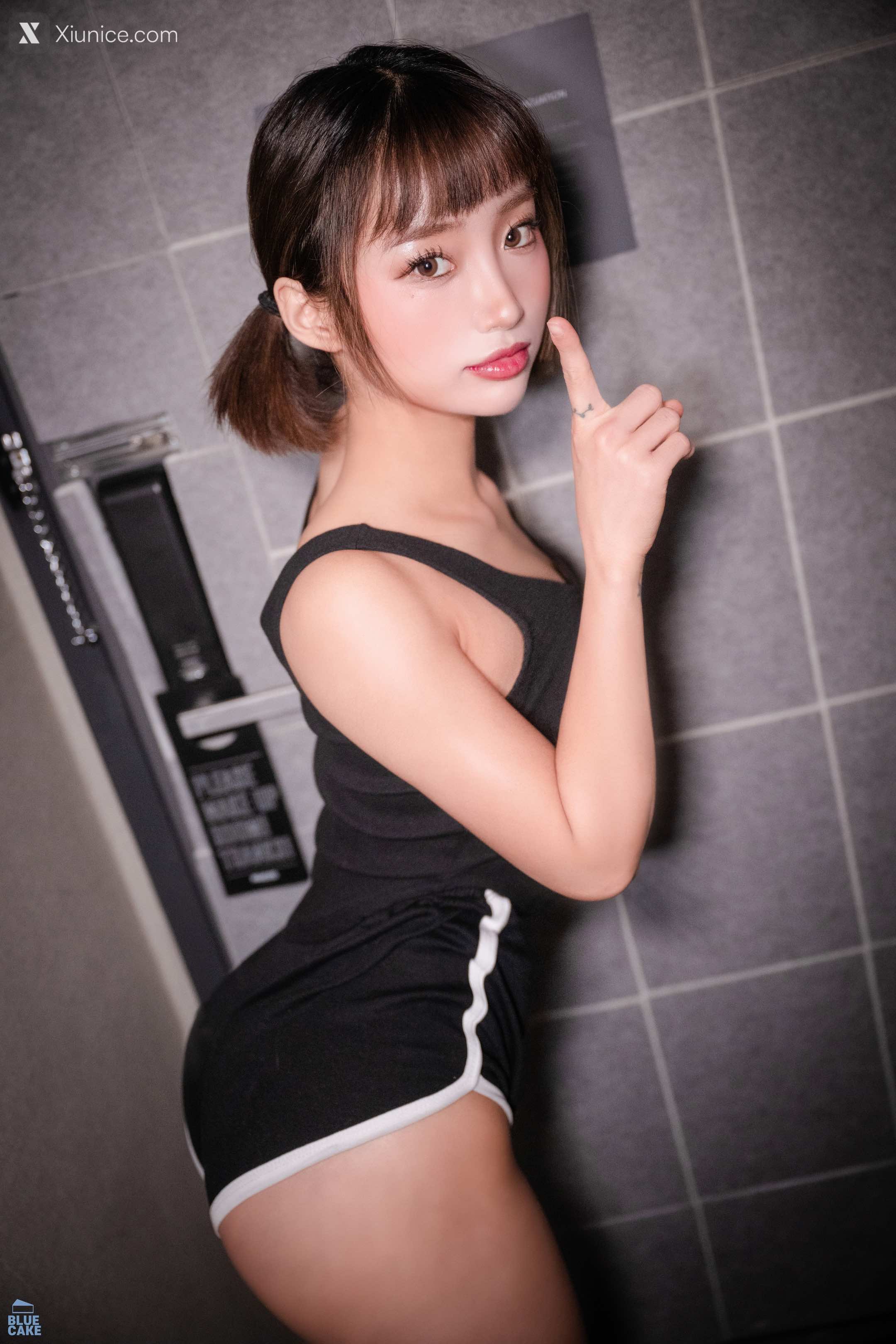 BLUECAKE Booty Queen – Love in the Dormitory (+RED.Ver) 第51张