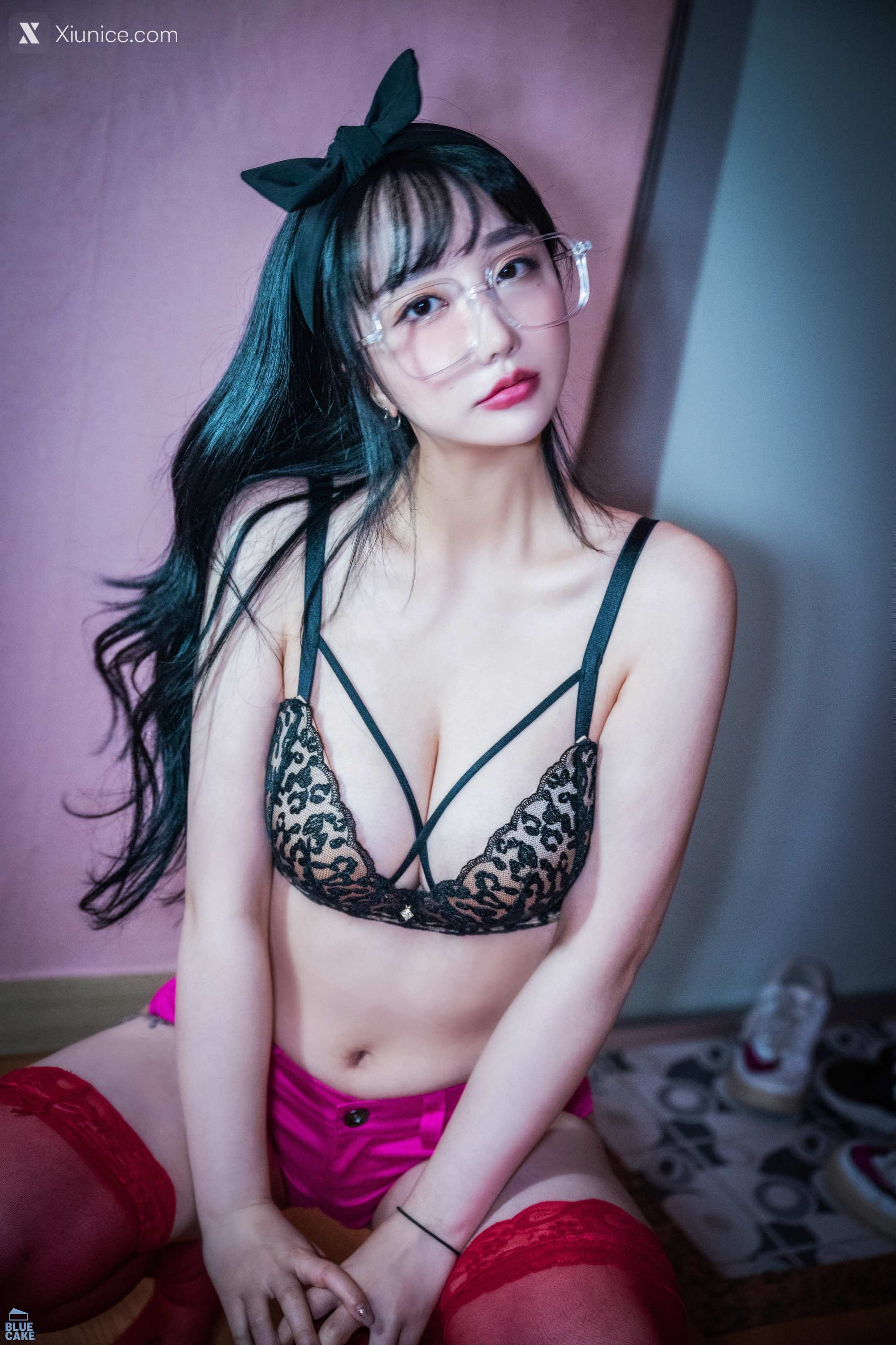 BLUECAKE YeEun – Nude No Panty 第78张