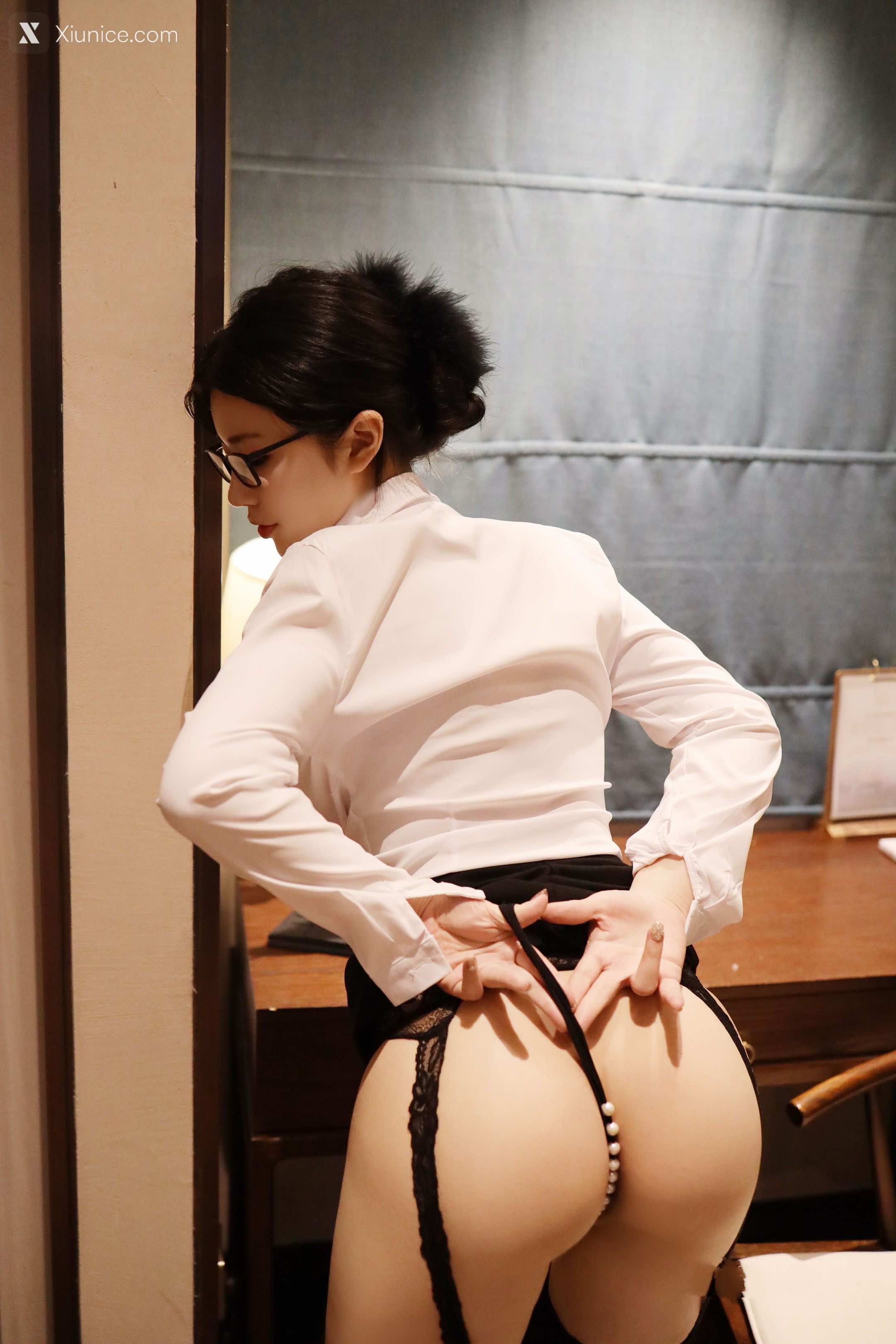 Xiuren Uncensored – 陈小花 – 职业装OL内购版 第13张