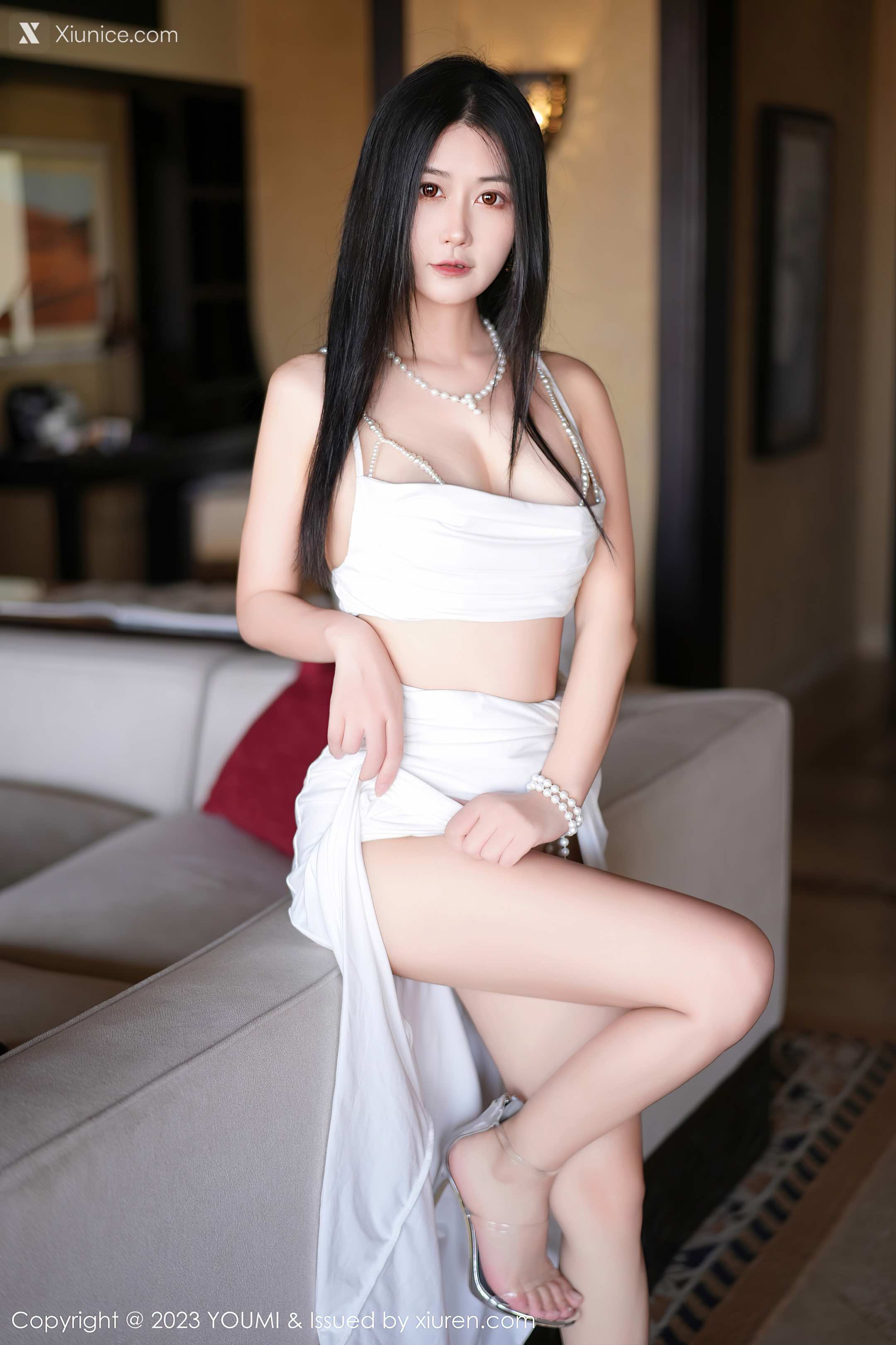 YouMi尤蜜荟 Vol.0971 laura阿姣 第2张