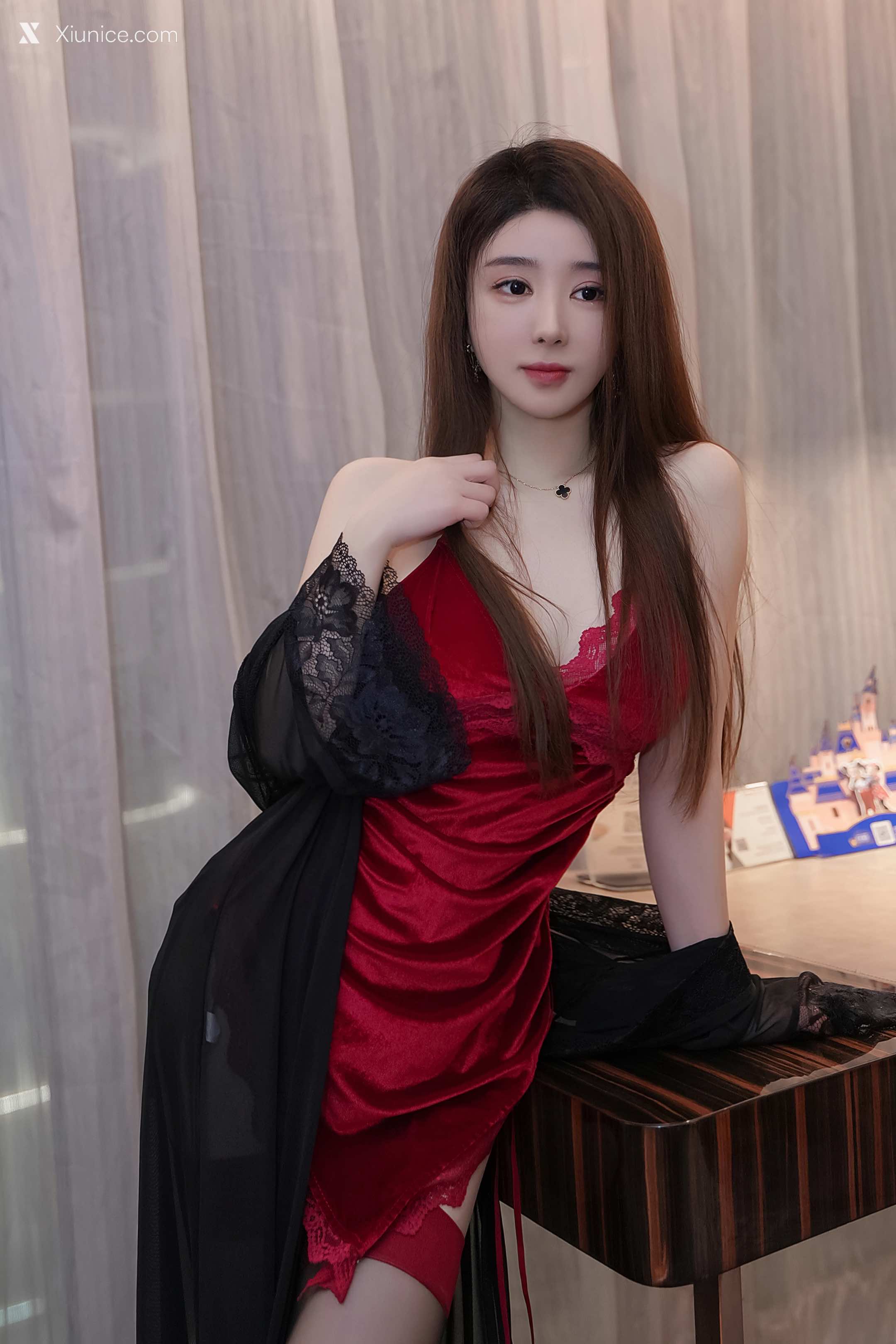 Xiuren Uncensored – 雨儿baby – 红色吊带睡裙 第2张