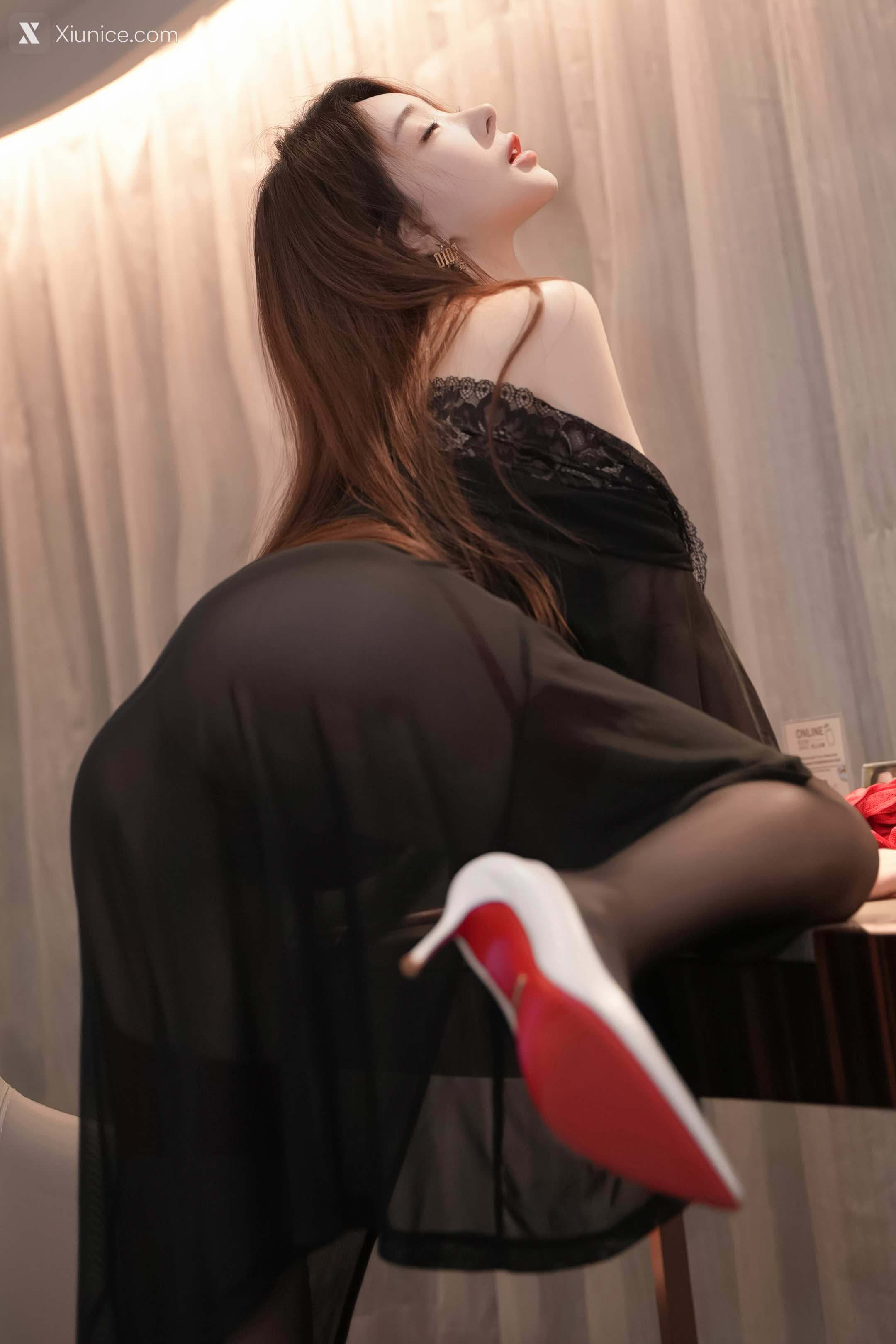 Xiuren Uncensored – 雨儿baby – 红色吊带睡裙 第8张