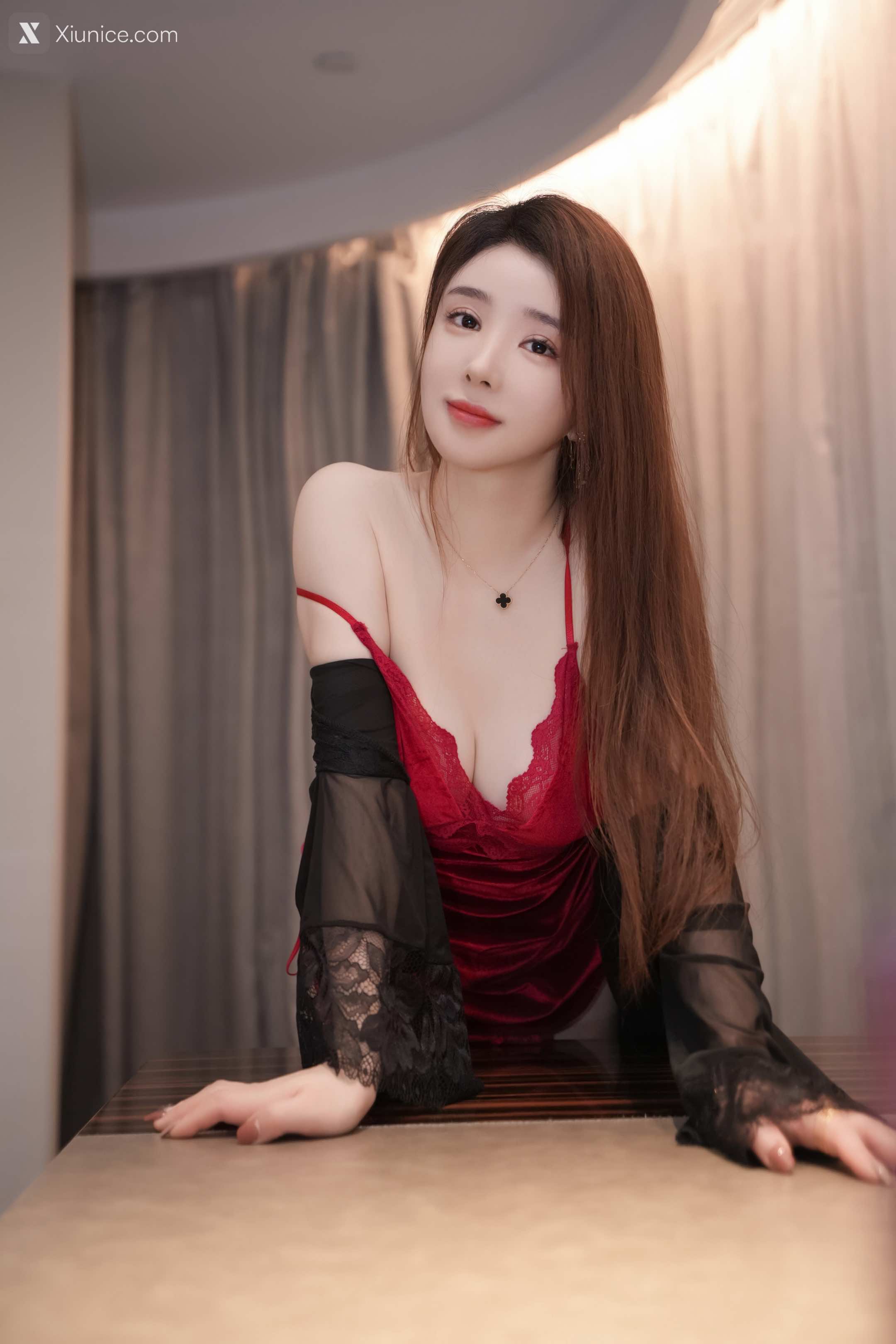 Xiuren Uncensored – 雨儿baby – 红色吊带睡裙 第26张