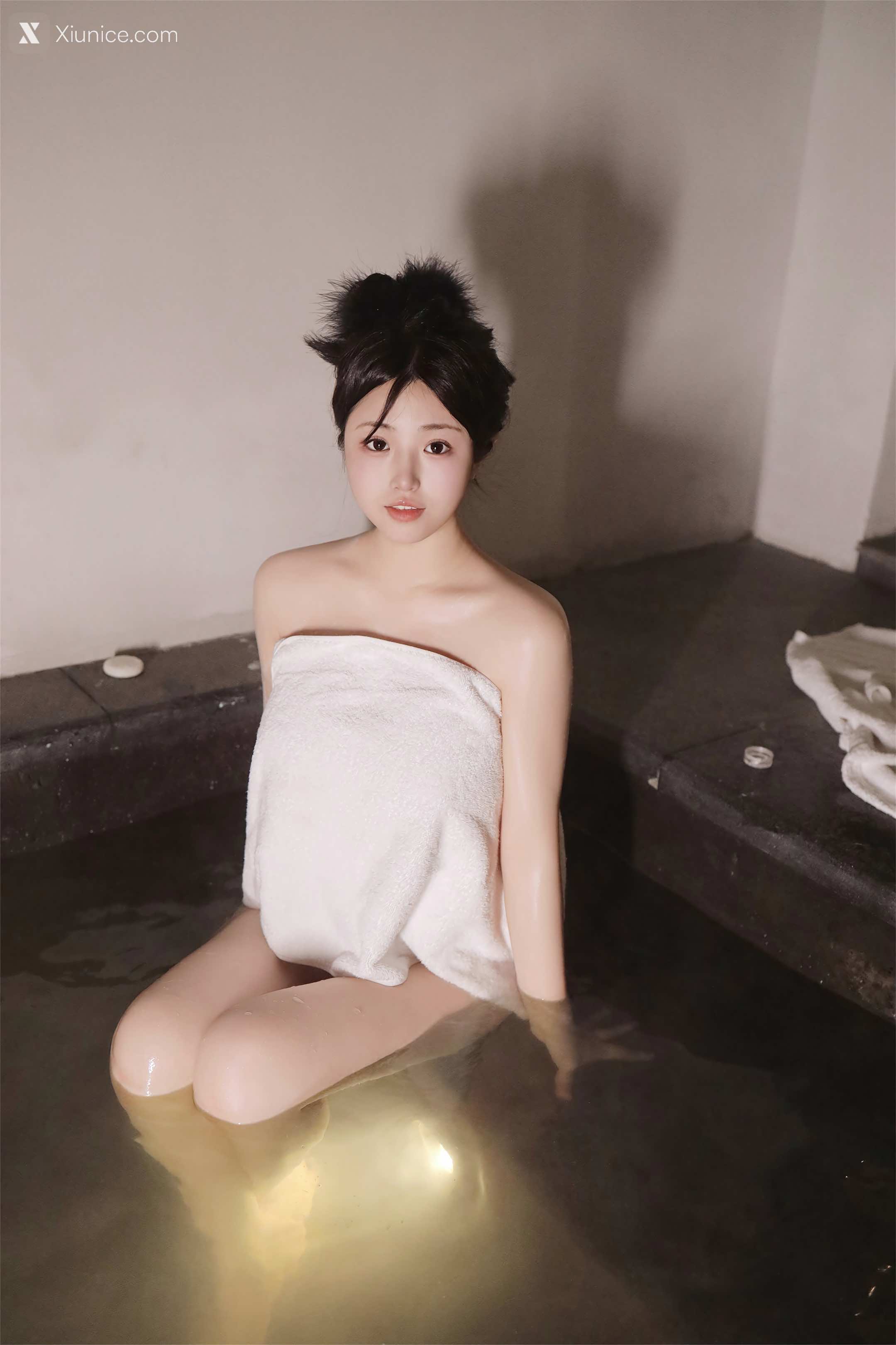 Xiuren Uncensored – Chen Xiaohua (陈小花) – 泡澡 第1张