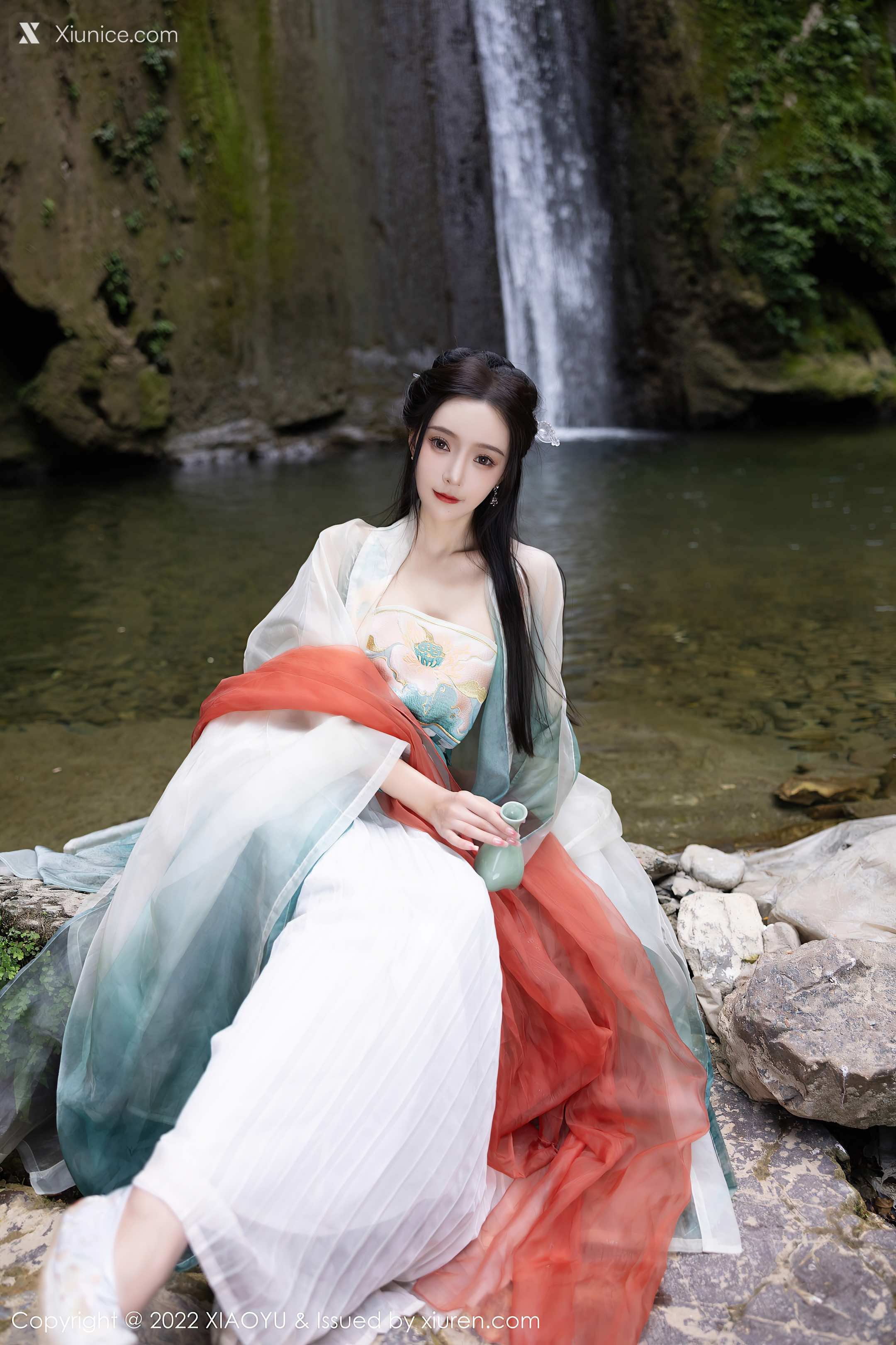 XiaoYu语画界 Vol.0889 王馨瑶yanni 第2张