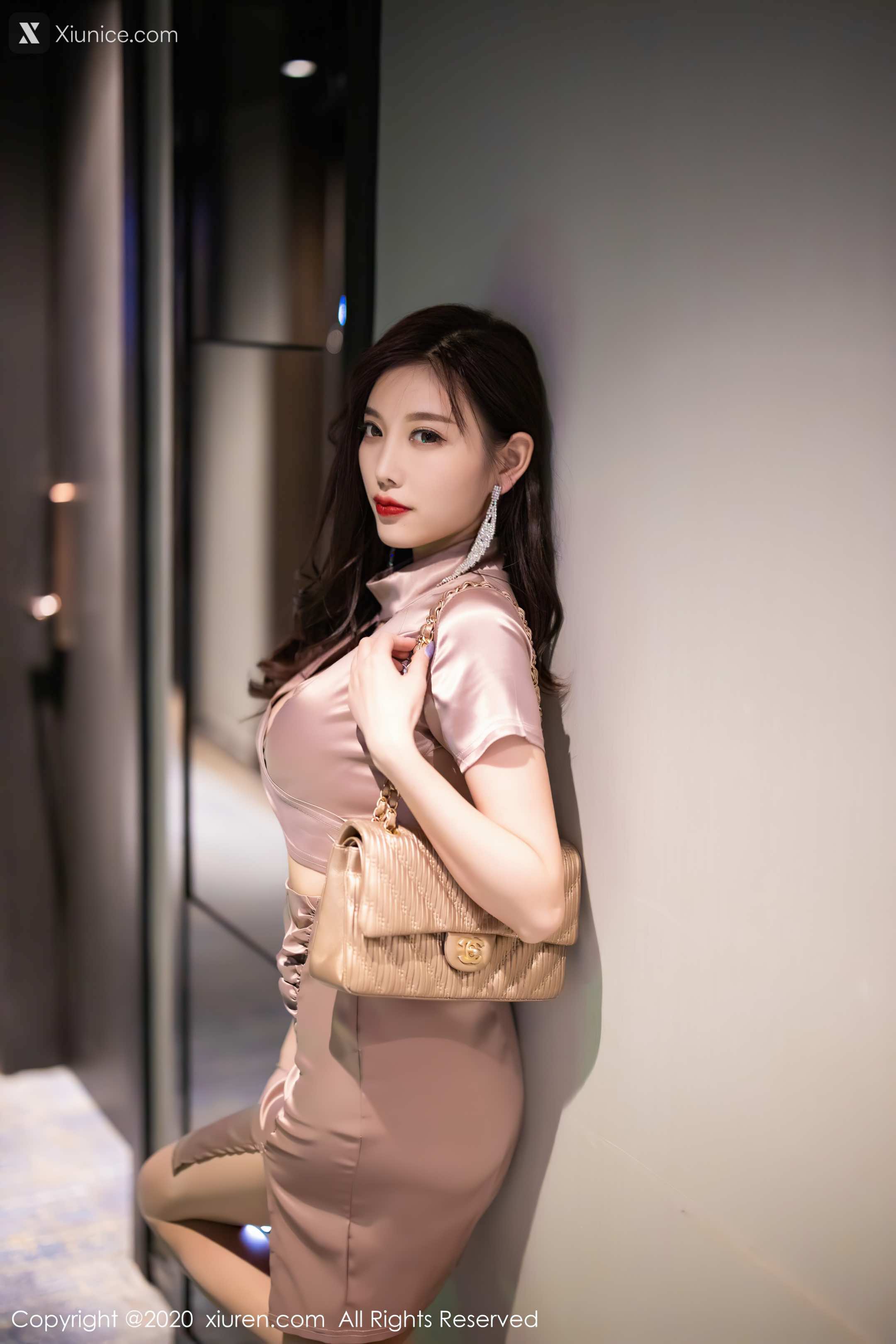 Xiuren秀人网 No.2587 杨晨晨sugar 第13张