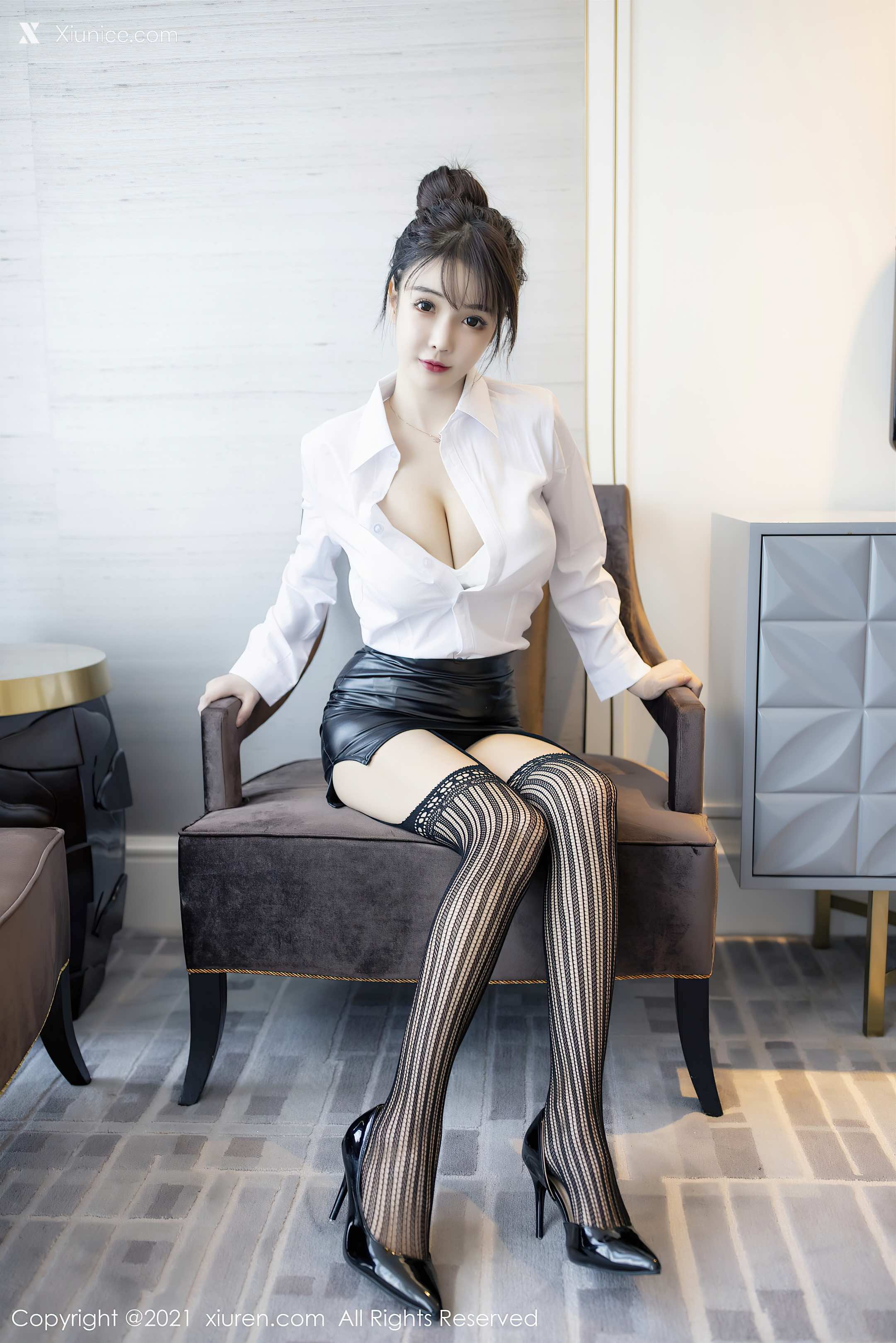 Xiuren秀人网 No.2976 南初妹妹 第11张