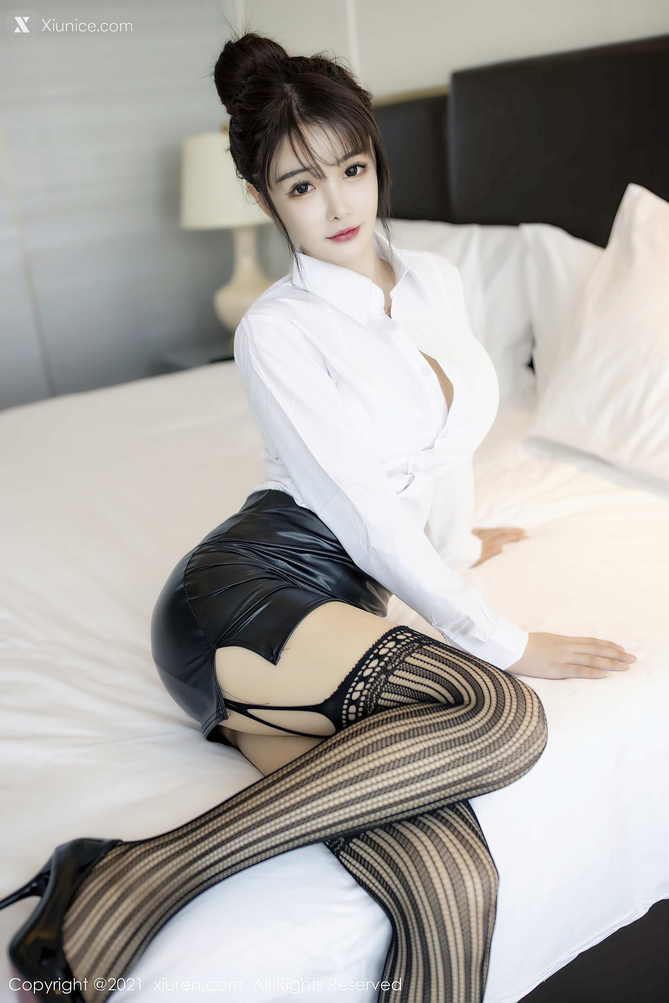 Xiuren秀人网 No.2976 南初妹妹 第32张
