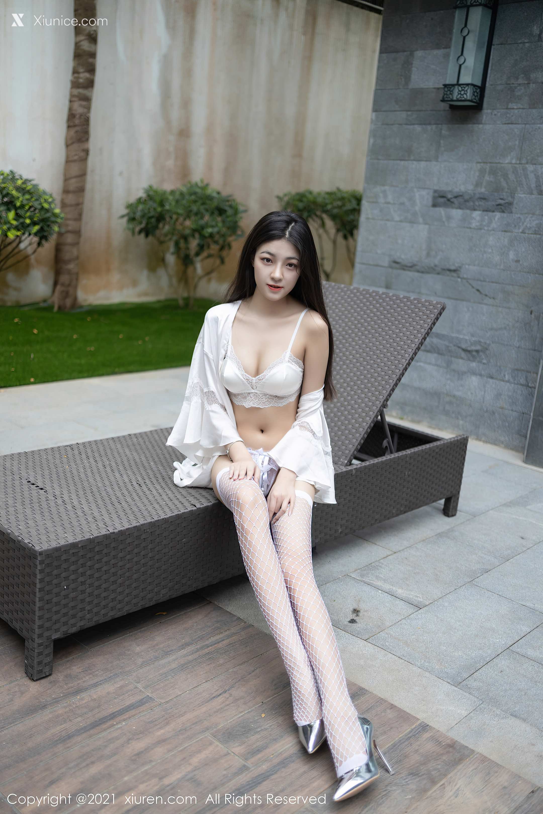 Xiuren秀人网 No.2985 Laura苏雨彤 第15张